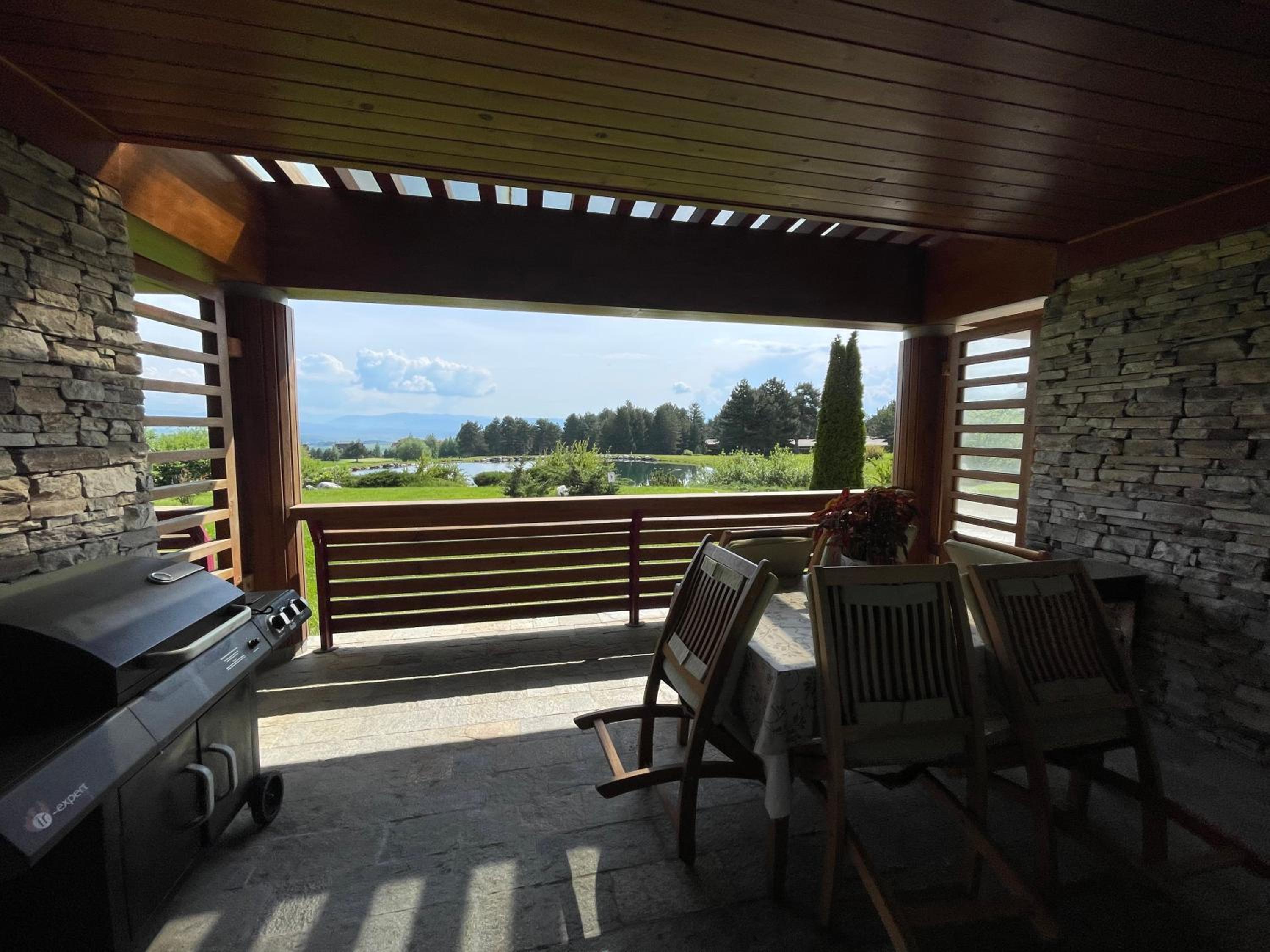 Pirin Golf Lake House