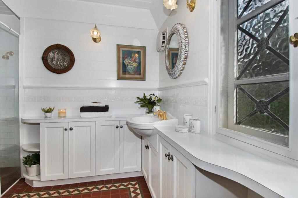 Gorgeous Shoreham Cottage and Views