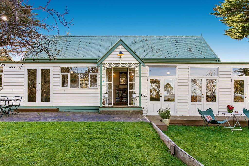 Gorgeous Shoreham Cottage and Views