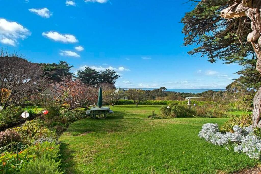 Gorgeous Shoreham Cottage and Views