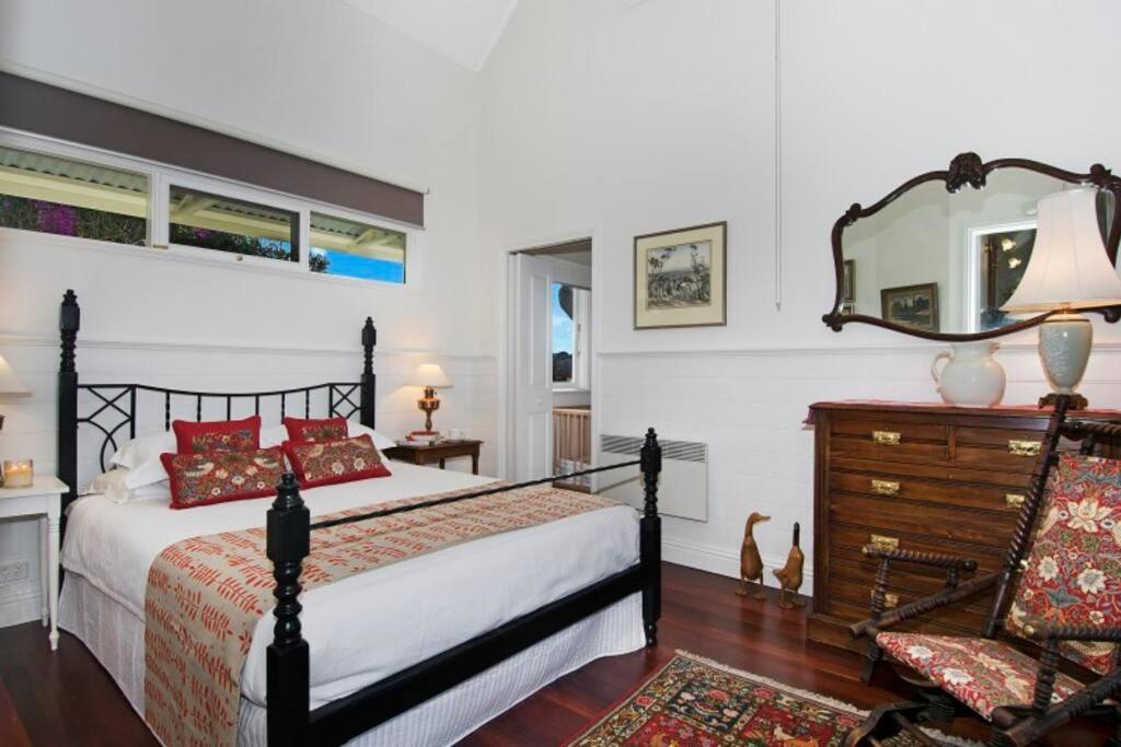 Gorgeous Shoreham Cottage and Views