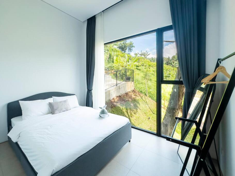 Thalassaville Dago Bandung