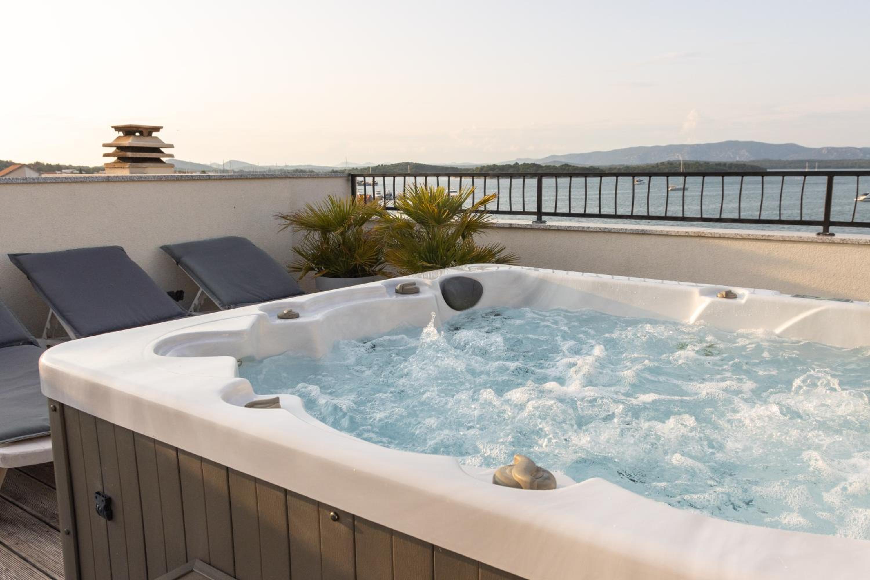 Apartments & rooms Stella Adriatica
