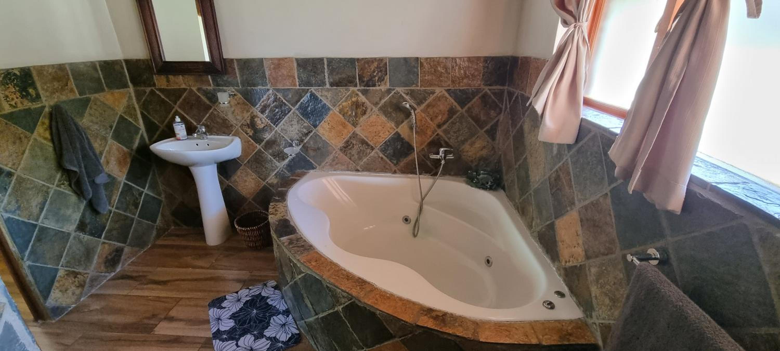 Mothopo Game Lodge