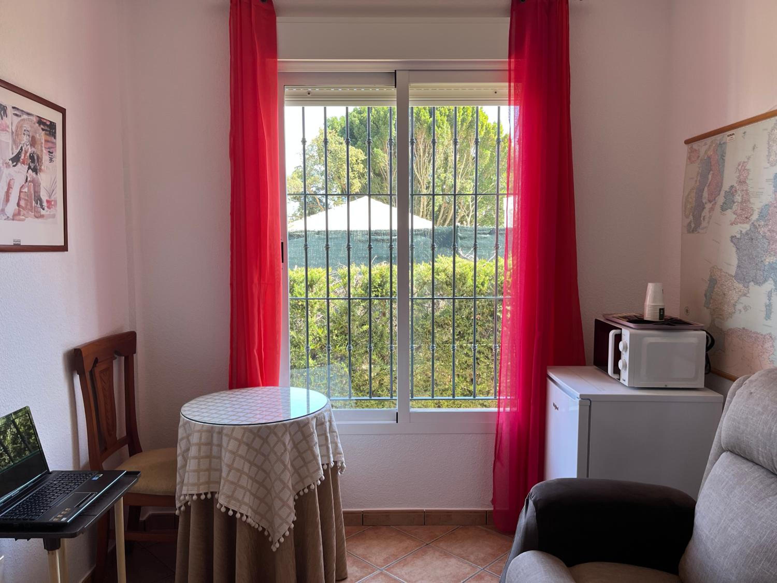 Habitación con baño Malva Piscina SOLO ADULTOS