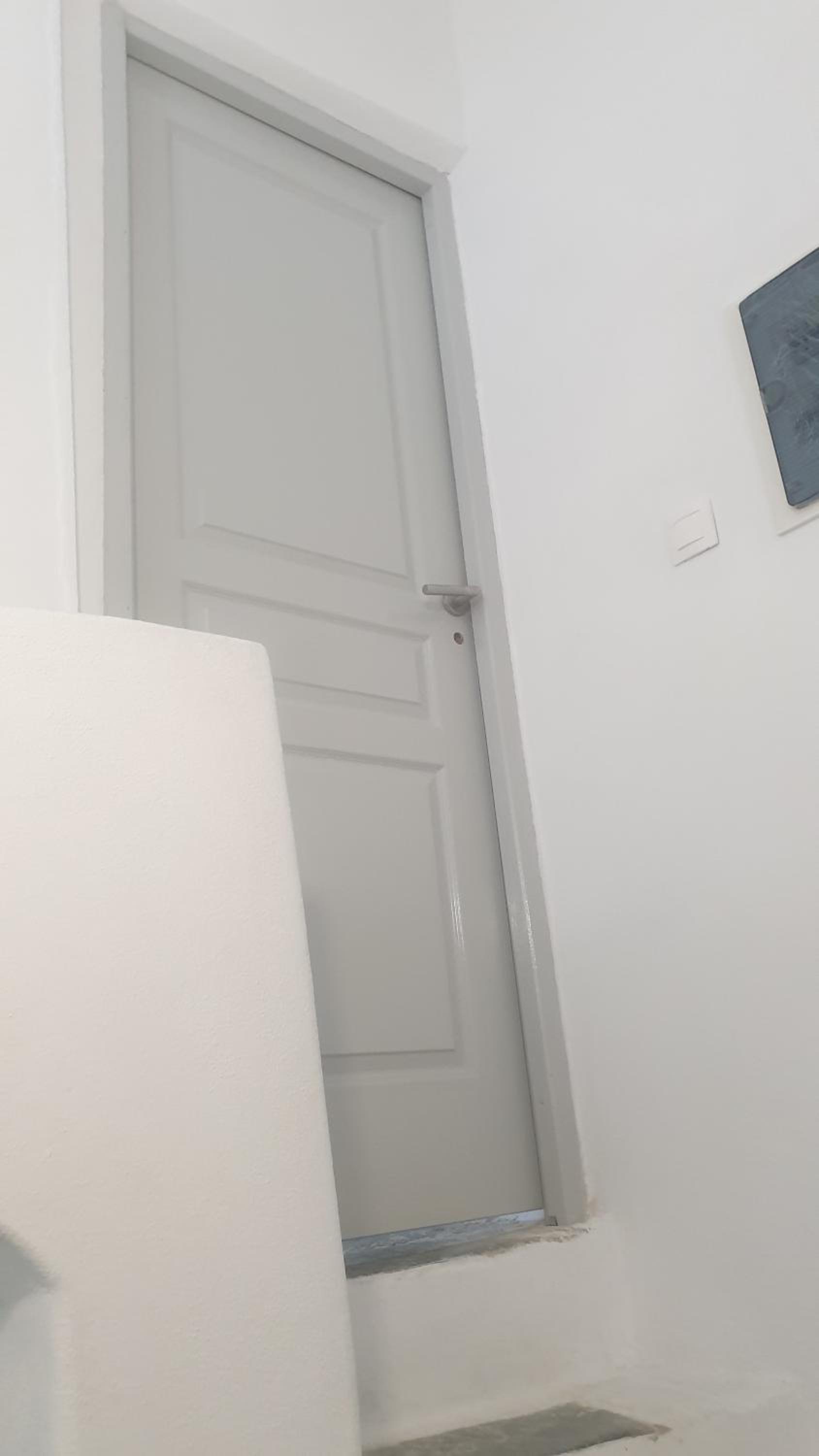 Stathis Apart 2 photo 3