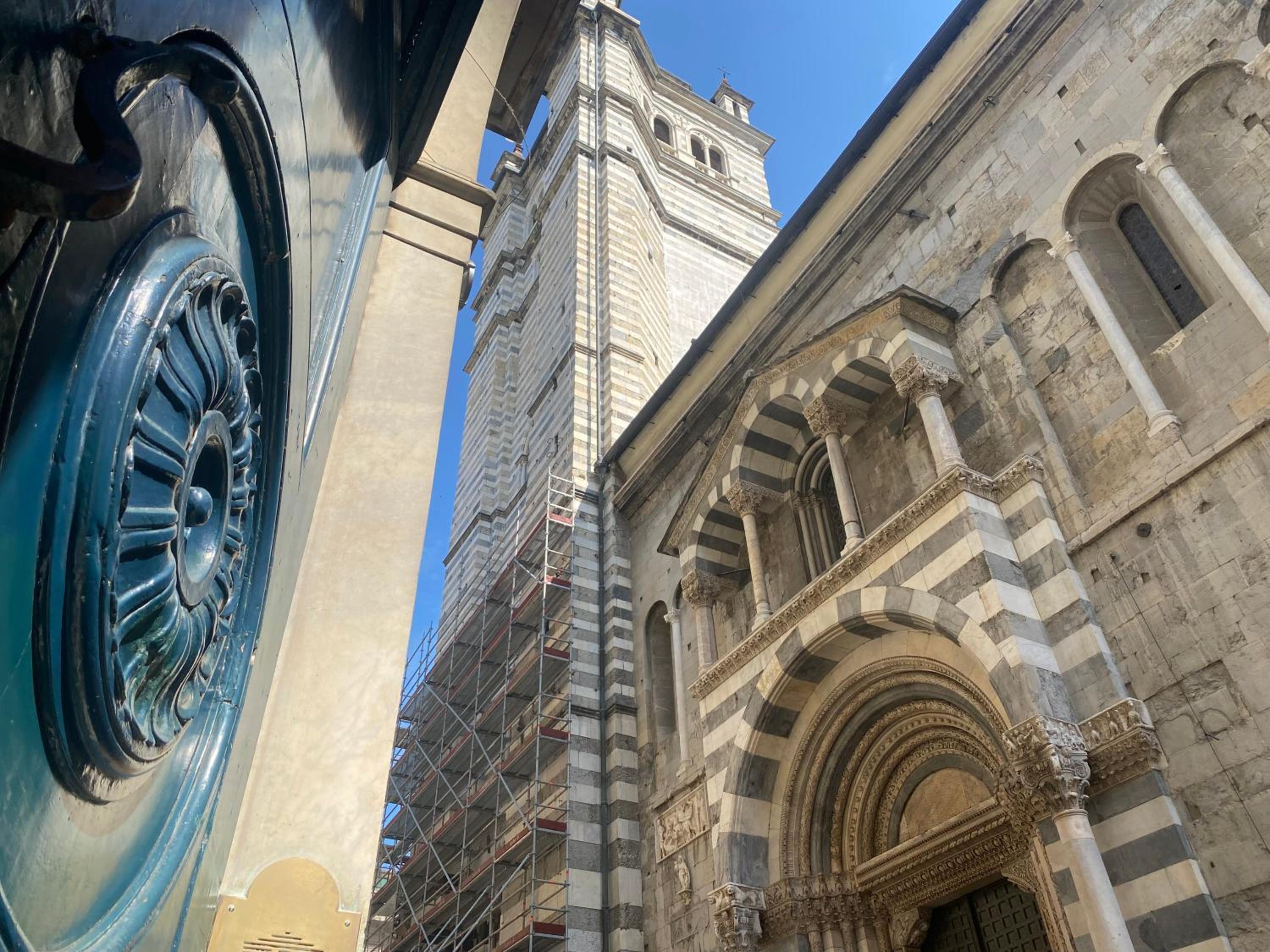 Hotel Amazing Historic San Lorenzo19 Rolli Palace Stunning view Cathedral XI century with Free Private Parking - Image 1