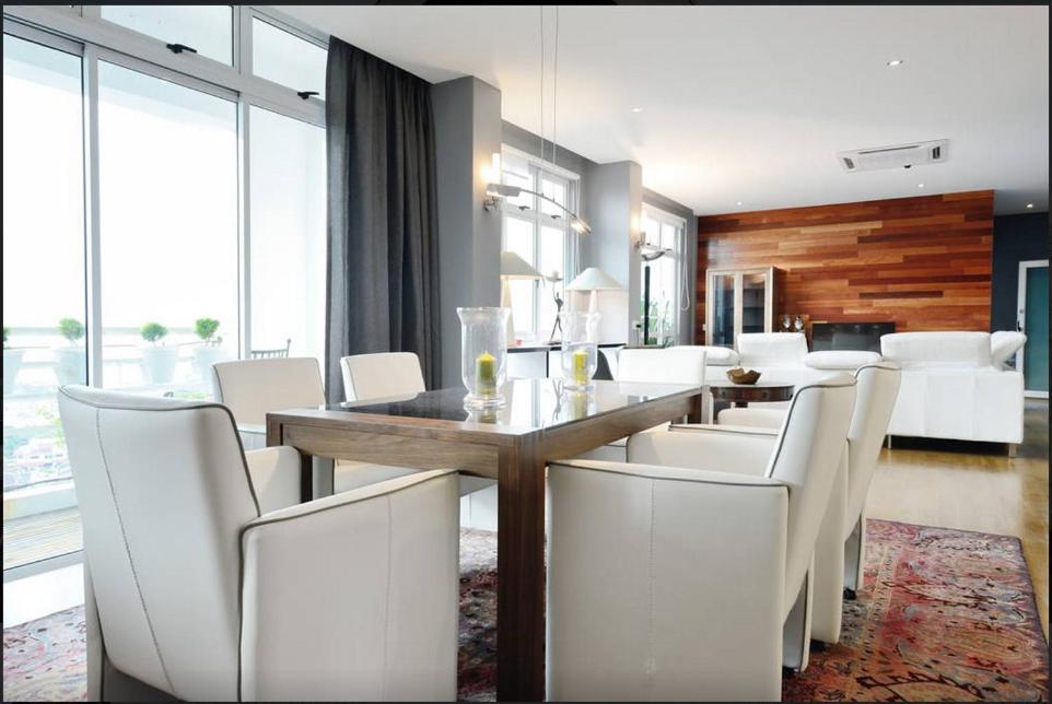 Lavish Retreat: Stylish & Scenic Penthouse
