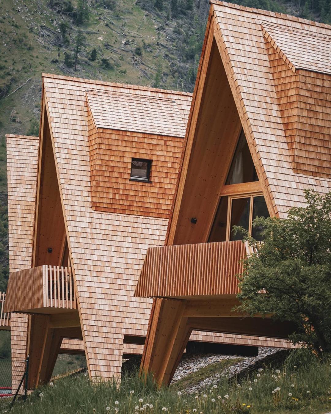 Collis Hill Chalets & Hotel
