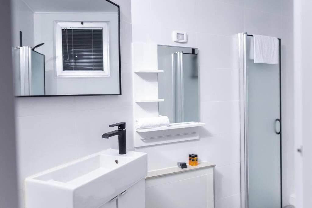 O&O Group - The SeaGate Estate suites - Suite 3 view 4
