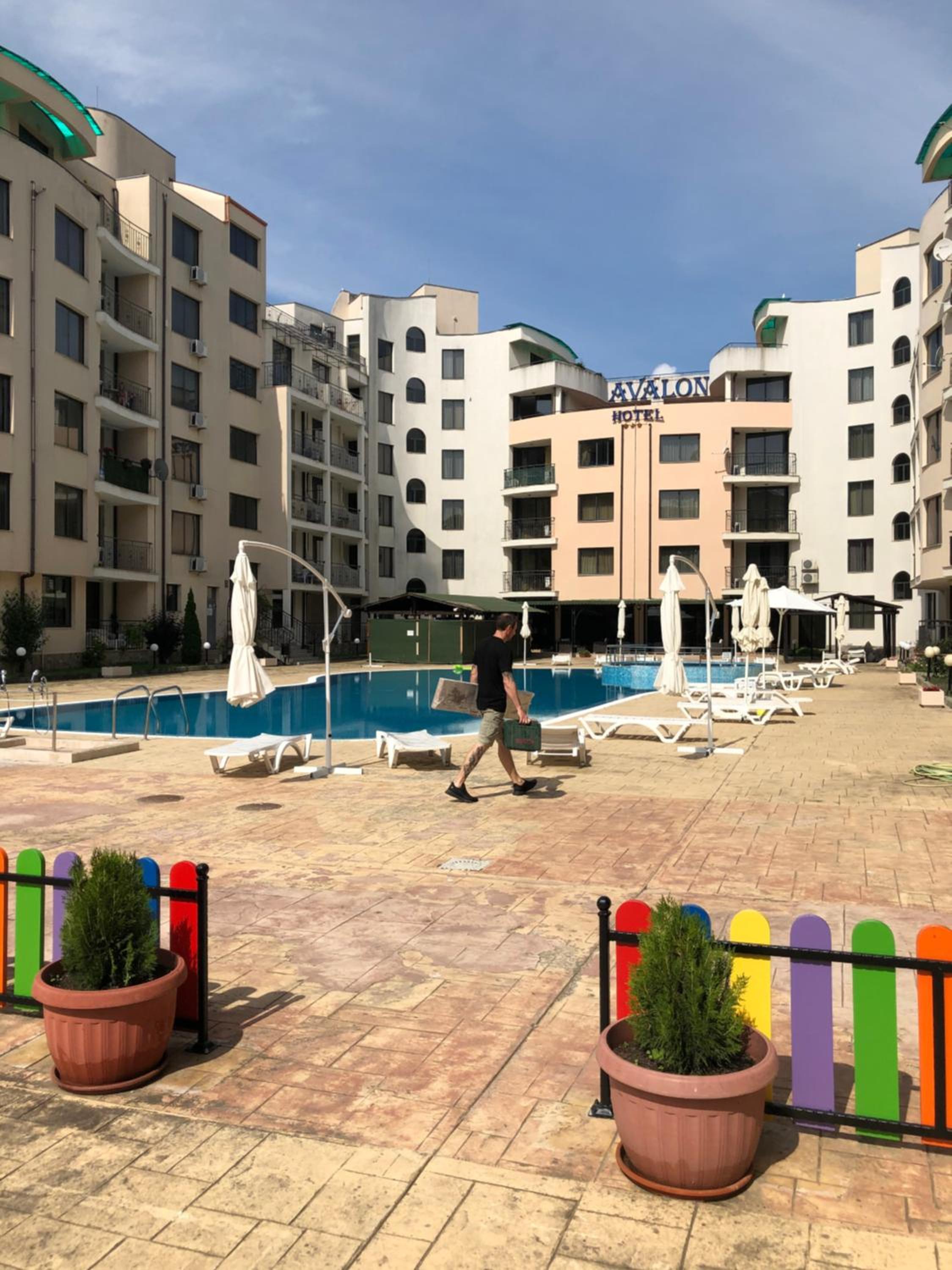 AVALON, Apartment C102