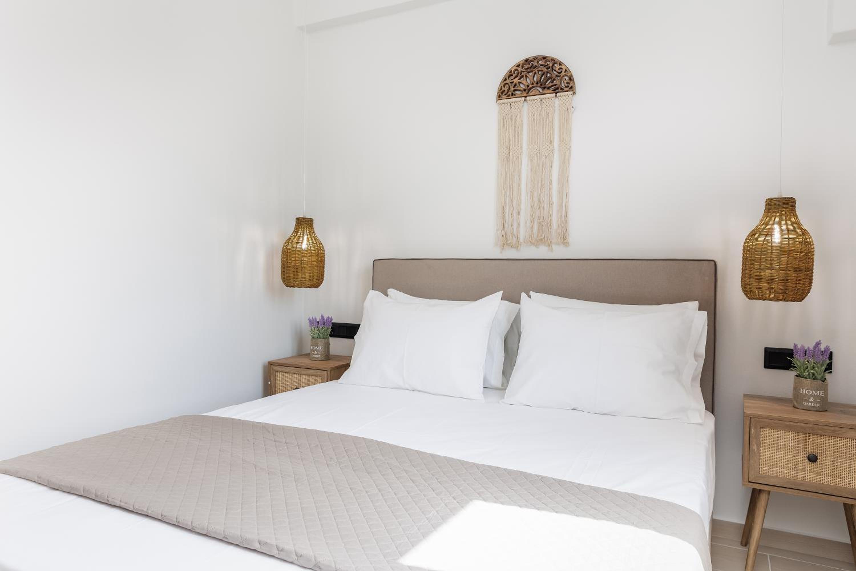 George's Apartments photo 2