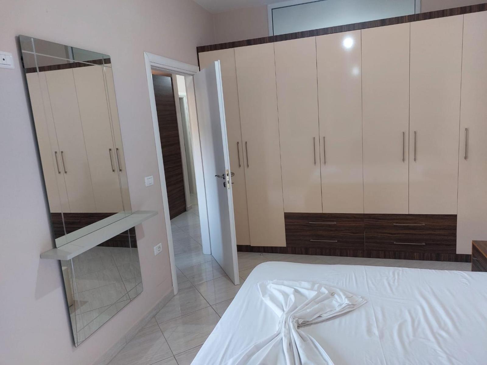 Apartment Lungomare Vlore 2A