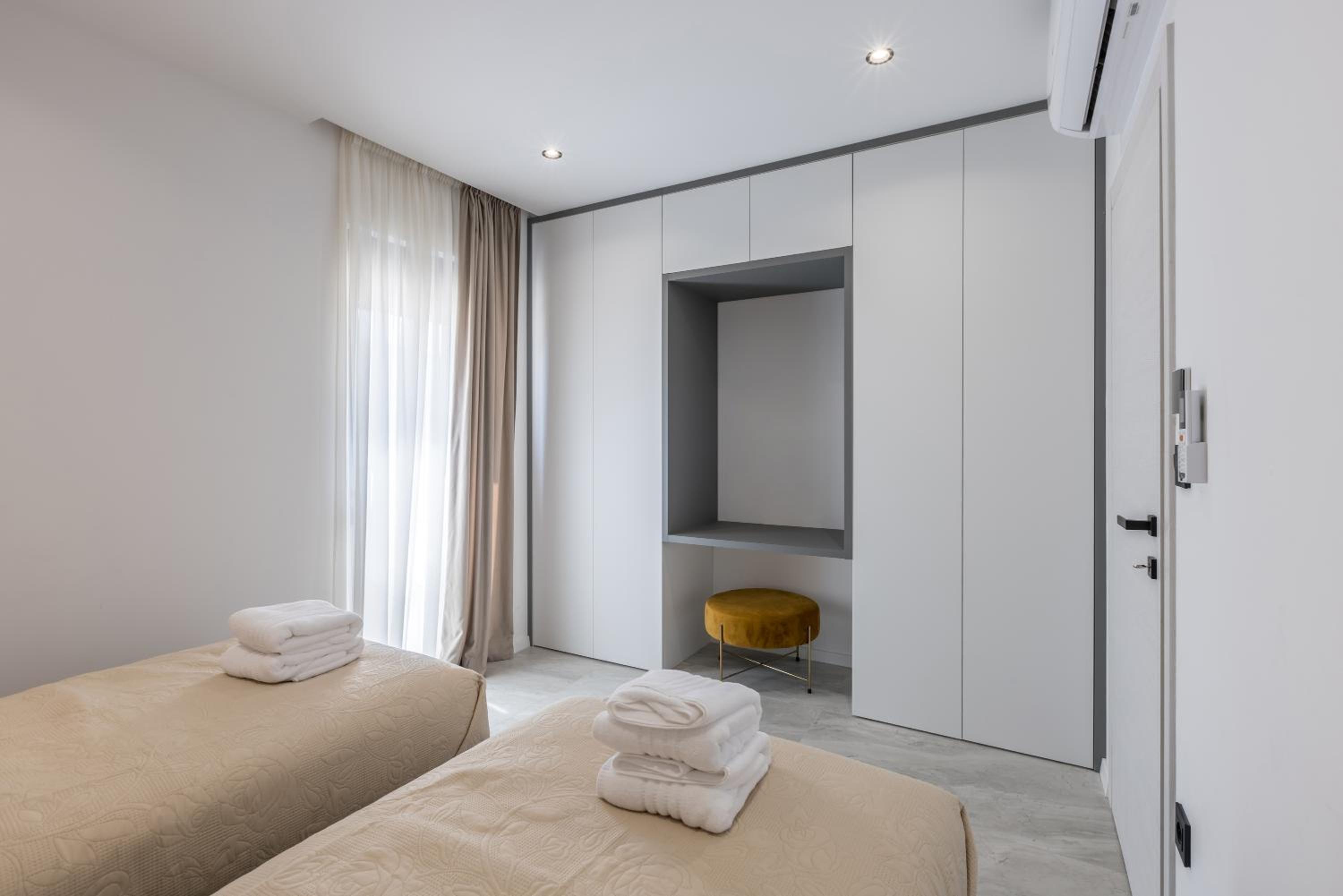 Villa ToDo with heated pool and jacuzzi