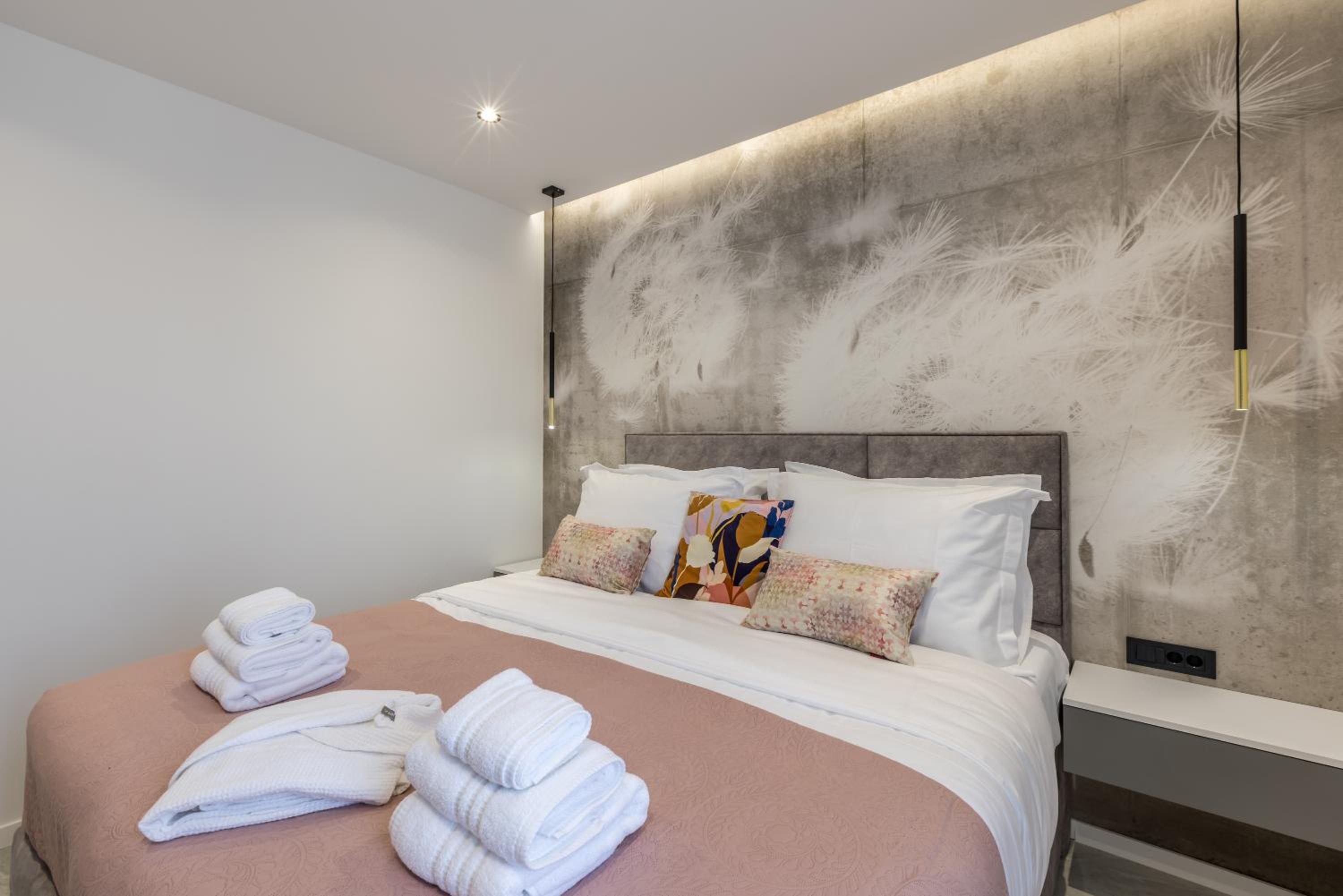 Villa ToDo with heated pool and jacuzzi