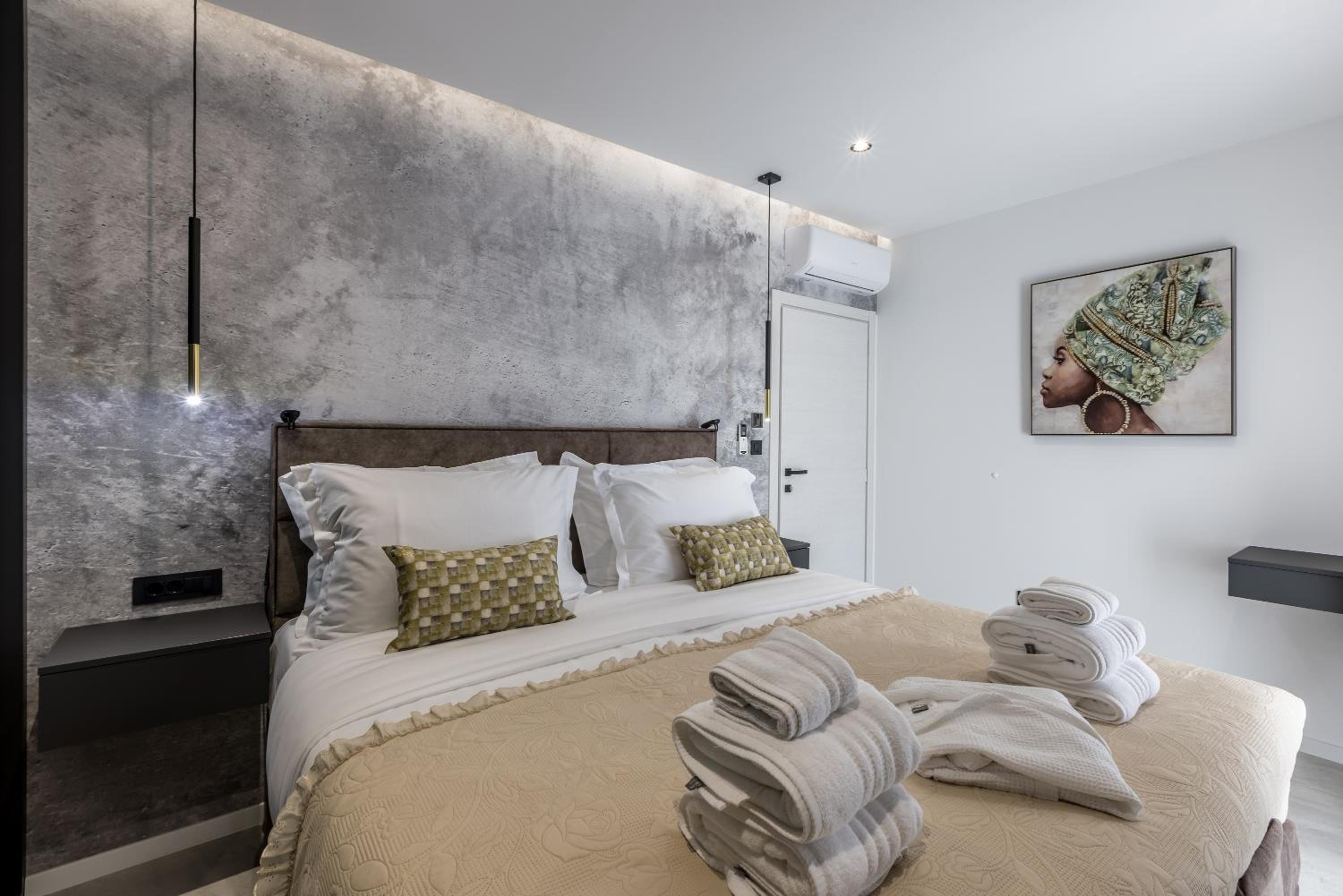 Villa ToDo with heated pool and jacuzzi