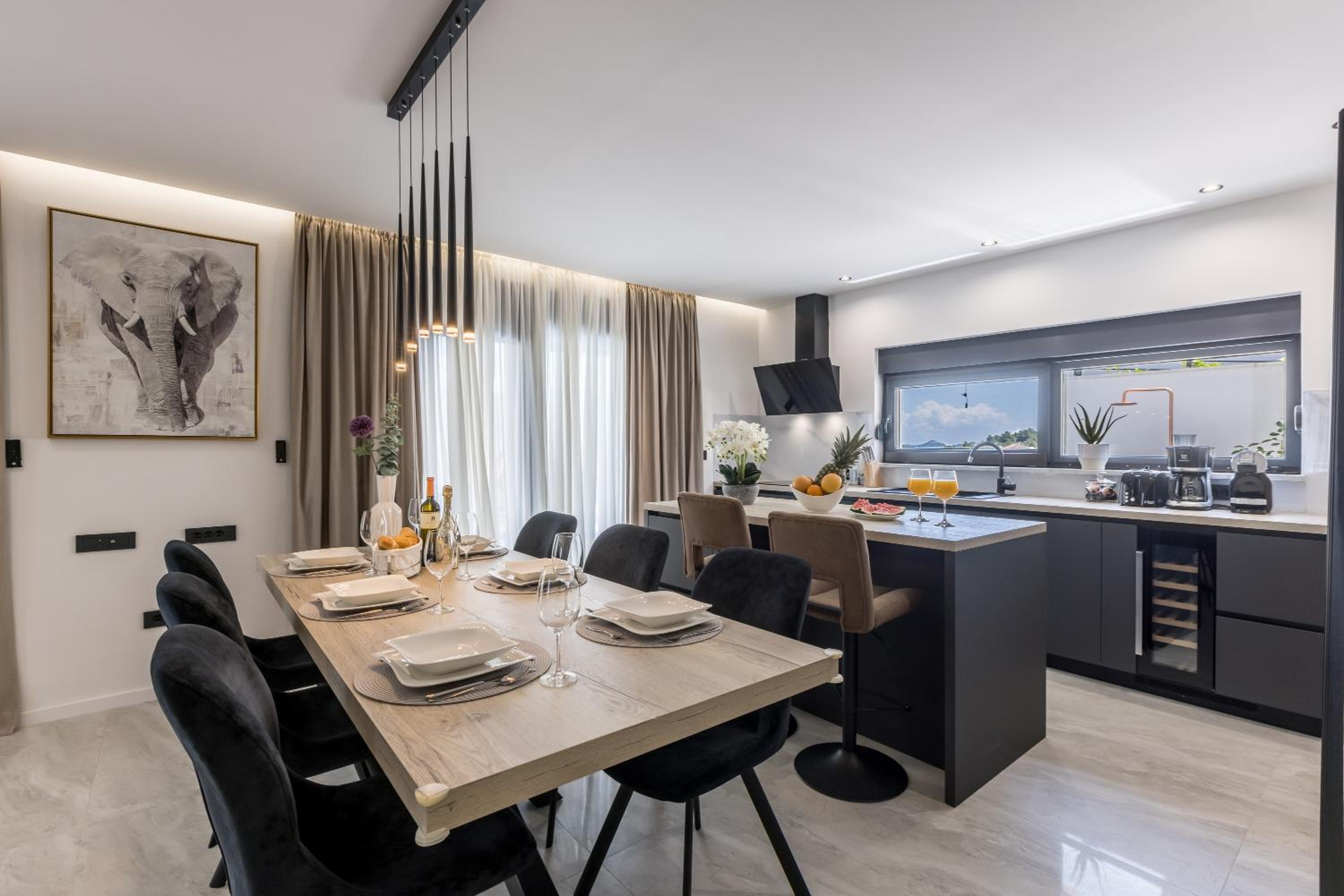 Villa ToDo with heated pool and jacuzzi