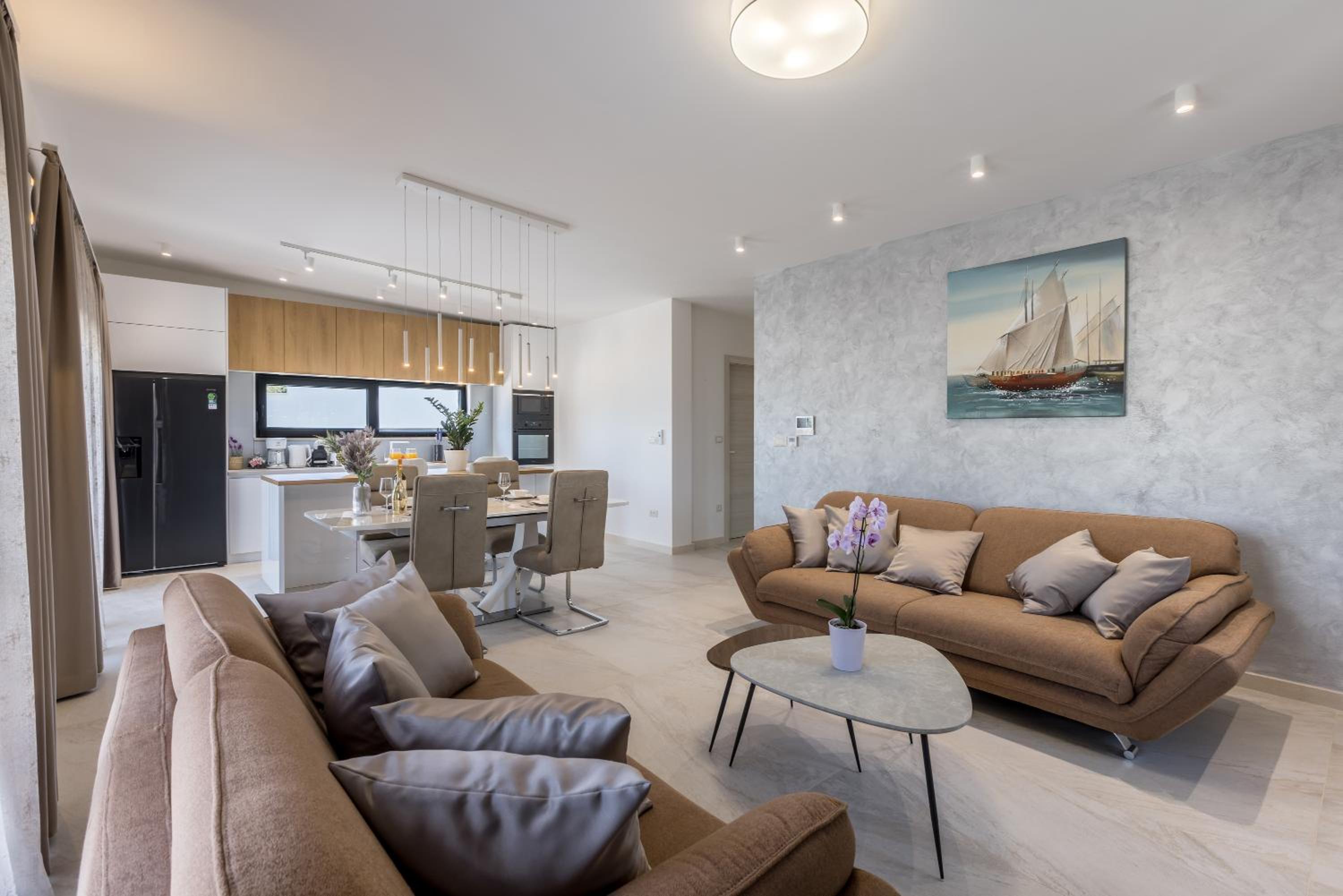 Villa ToDo with heated pool and jacuzzi