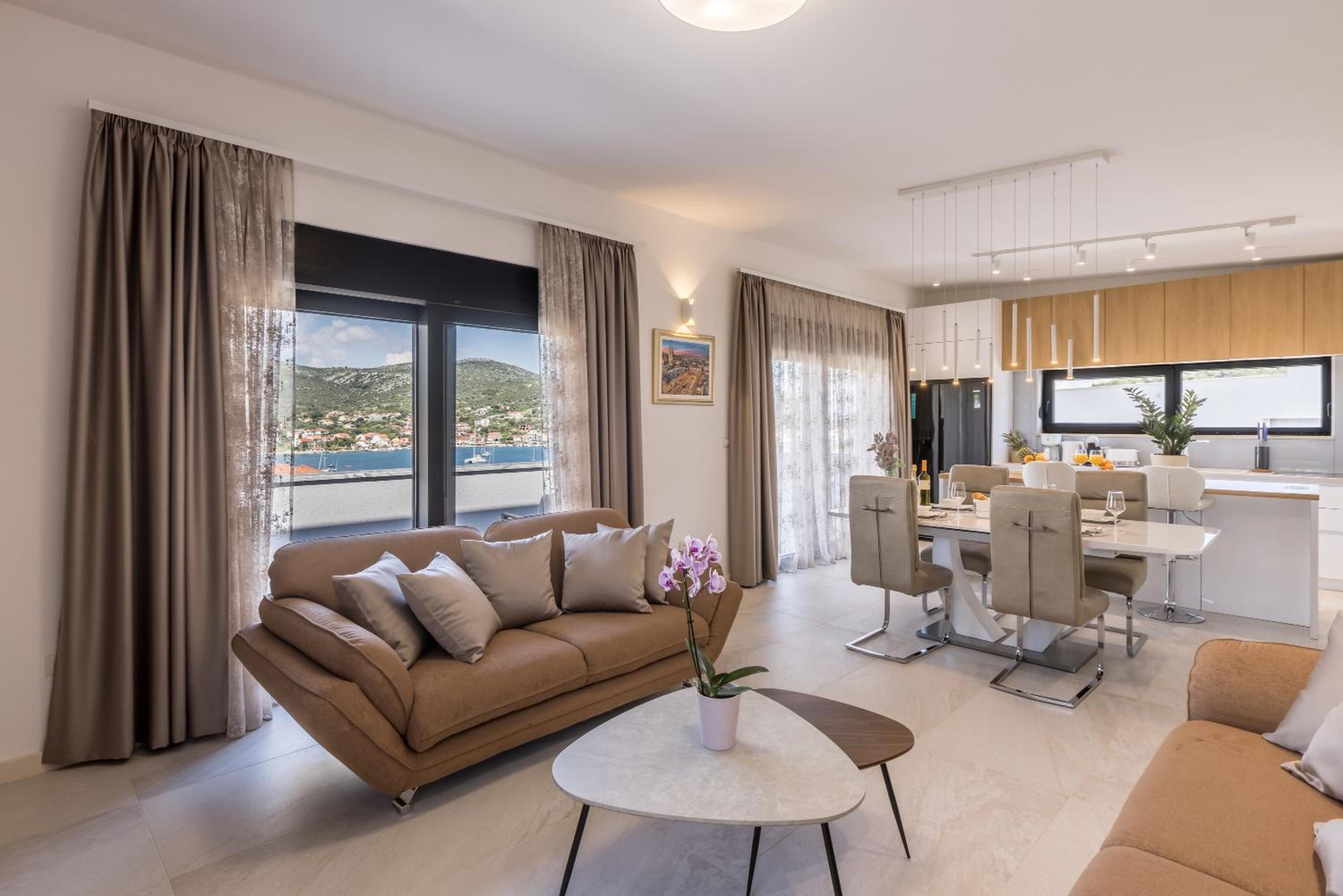Villa ToDo with heated pool and jacuzzi