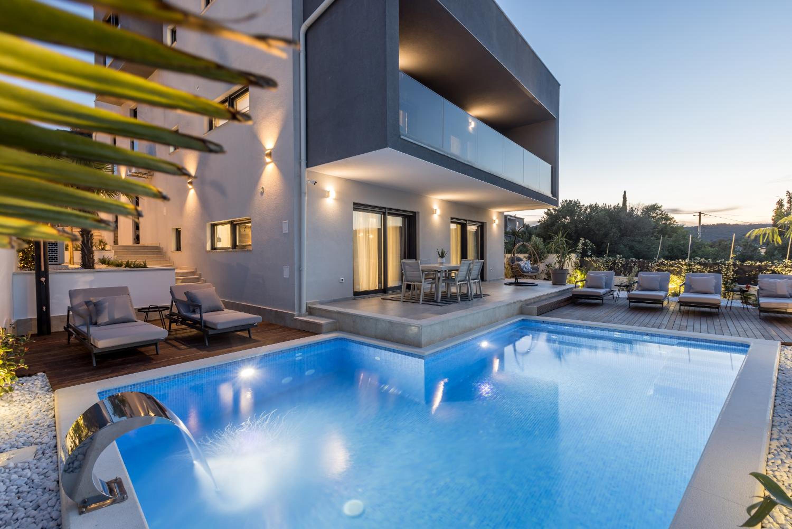 Villa ToDo with heated pool and jacuzzi