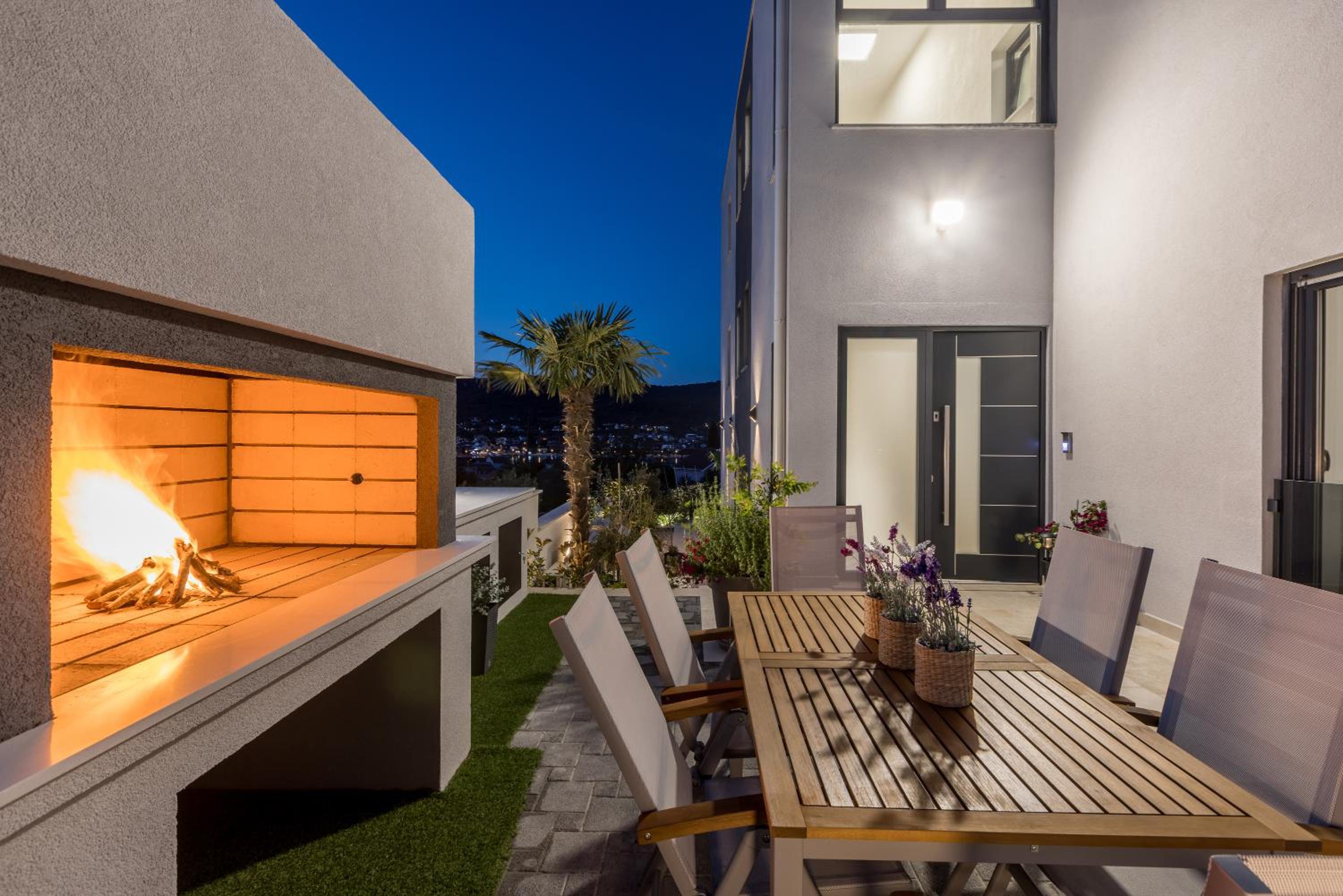 Villa ToDo with heated pool and jacuzzi