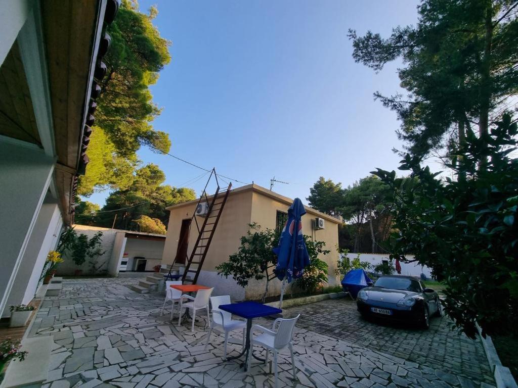 Dhoma plazhi Agimi