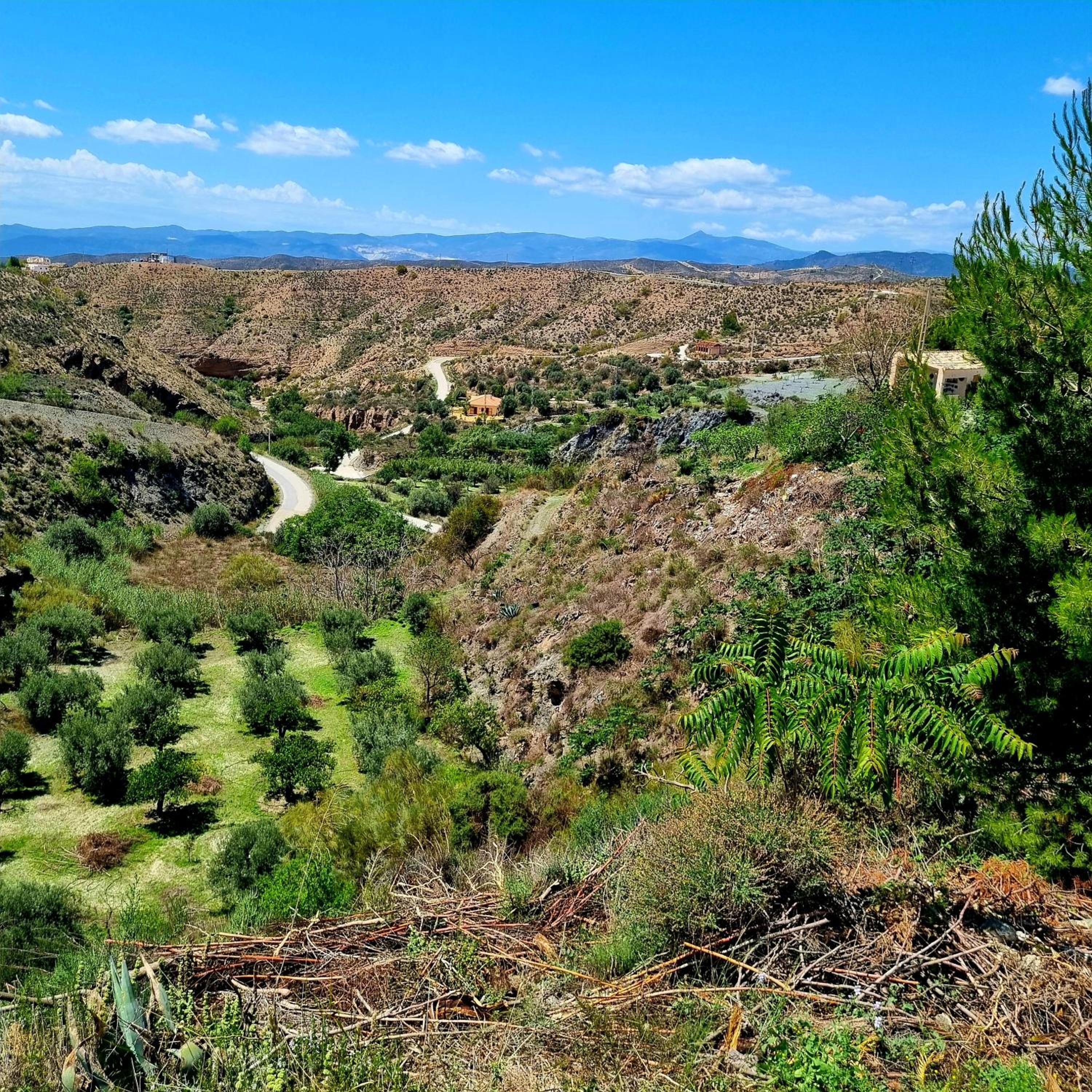 Cortijo naturista con vistas-clothing optional