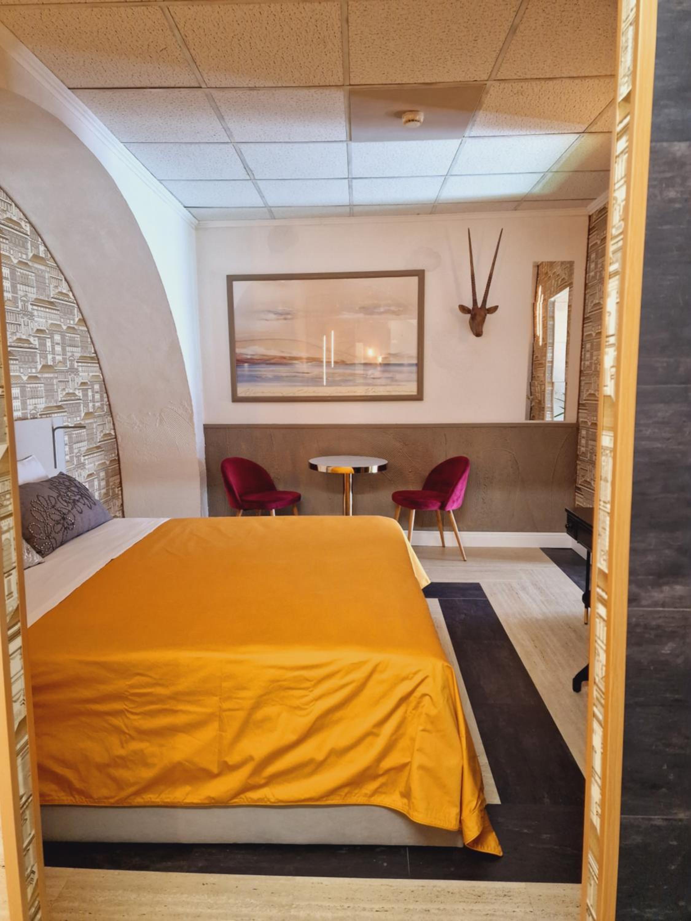 hotel room