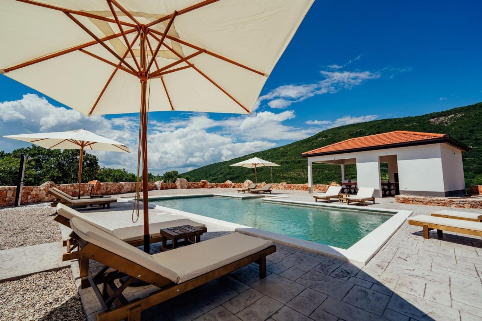 Vila Agape with a pool, football and tennis court