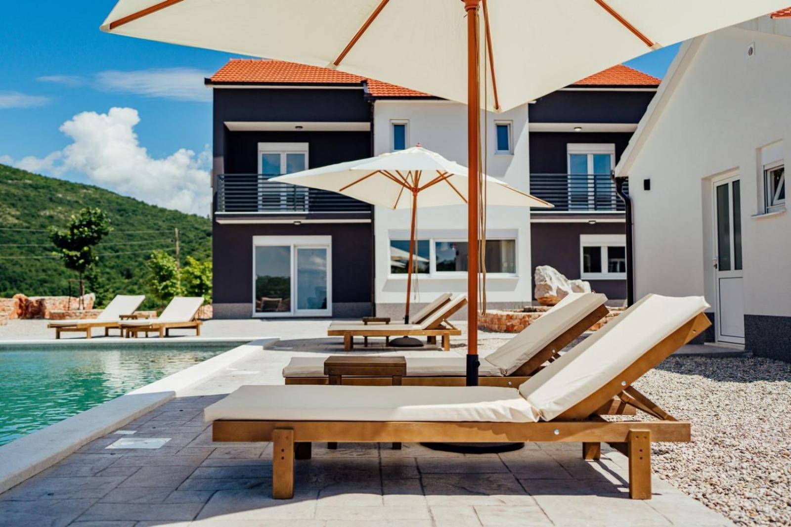 Vila Agape with a pool, football and tennis court