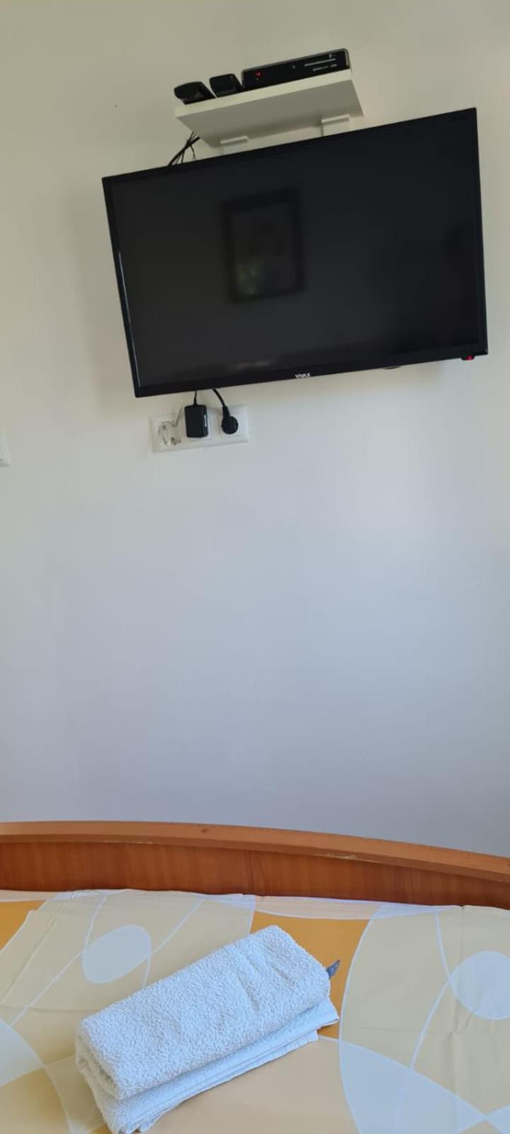 Photo 44