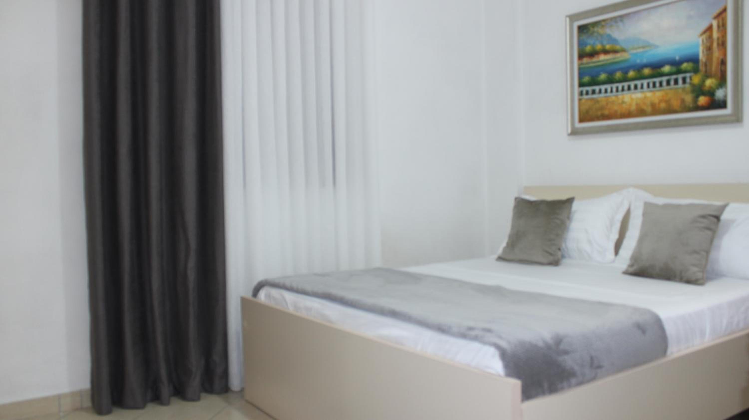 Deni's Family Apartment in New BLVD