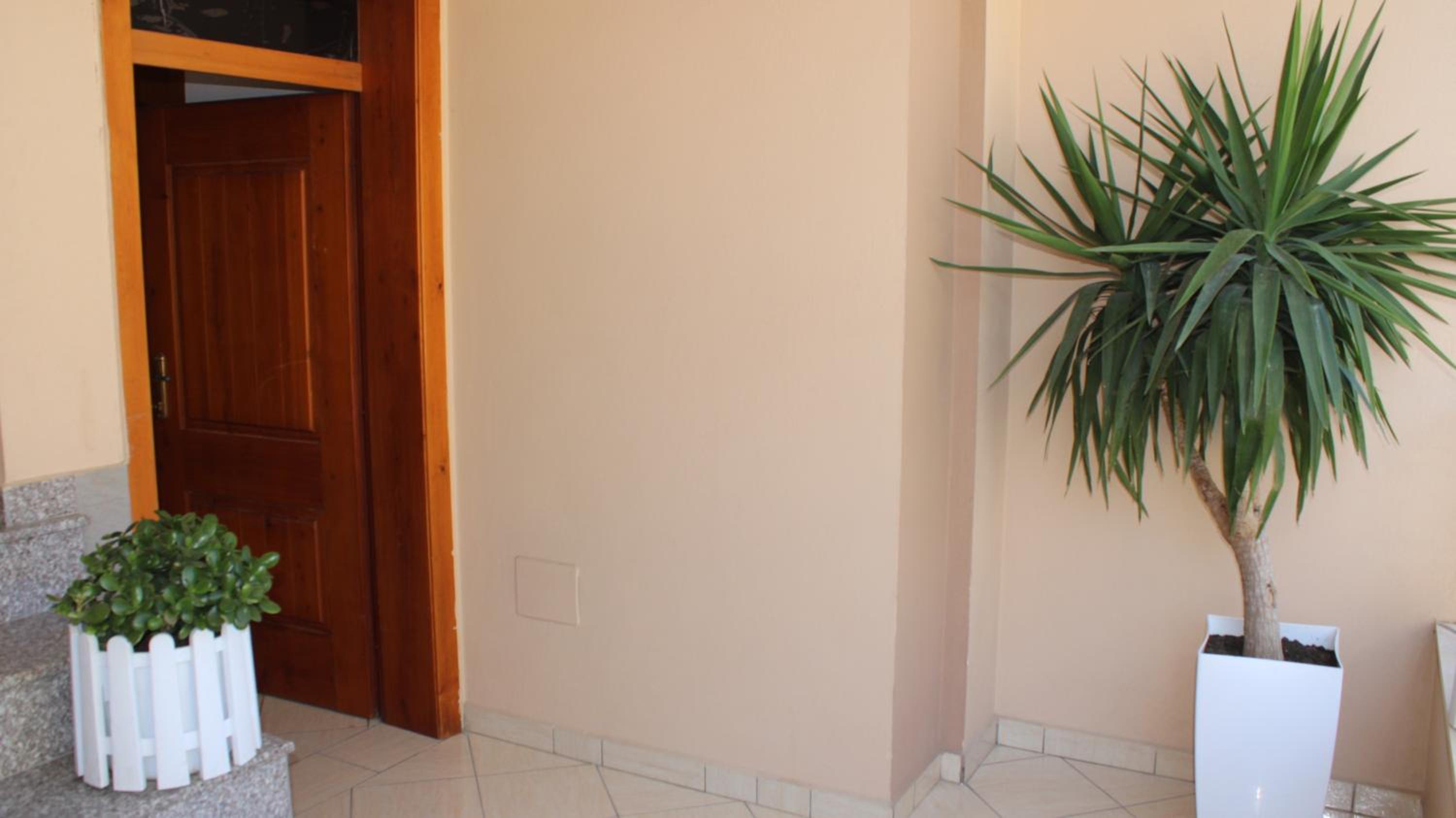 Deni's Family Apartment in New BLVD