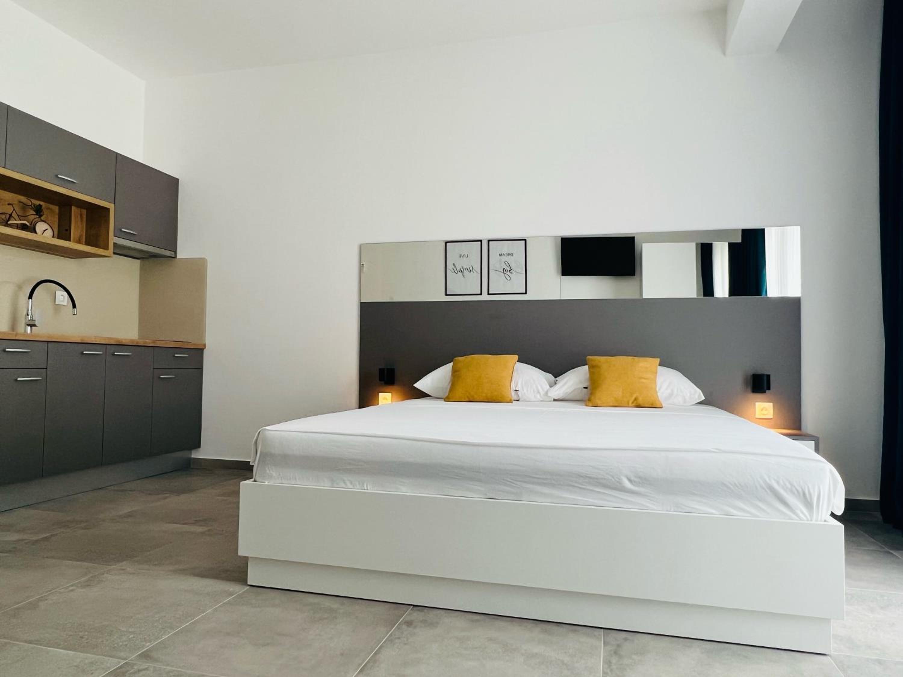 Apartmani AViS