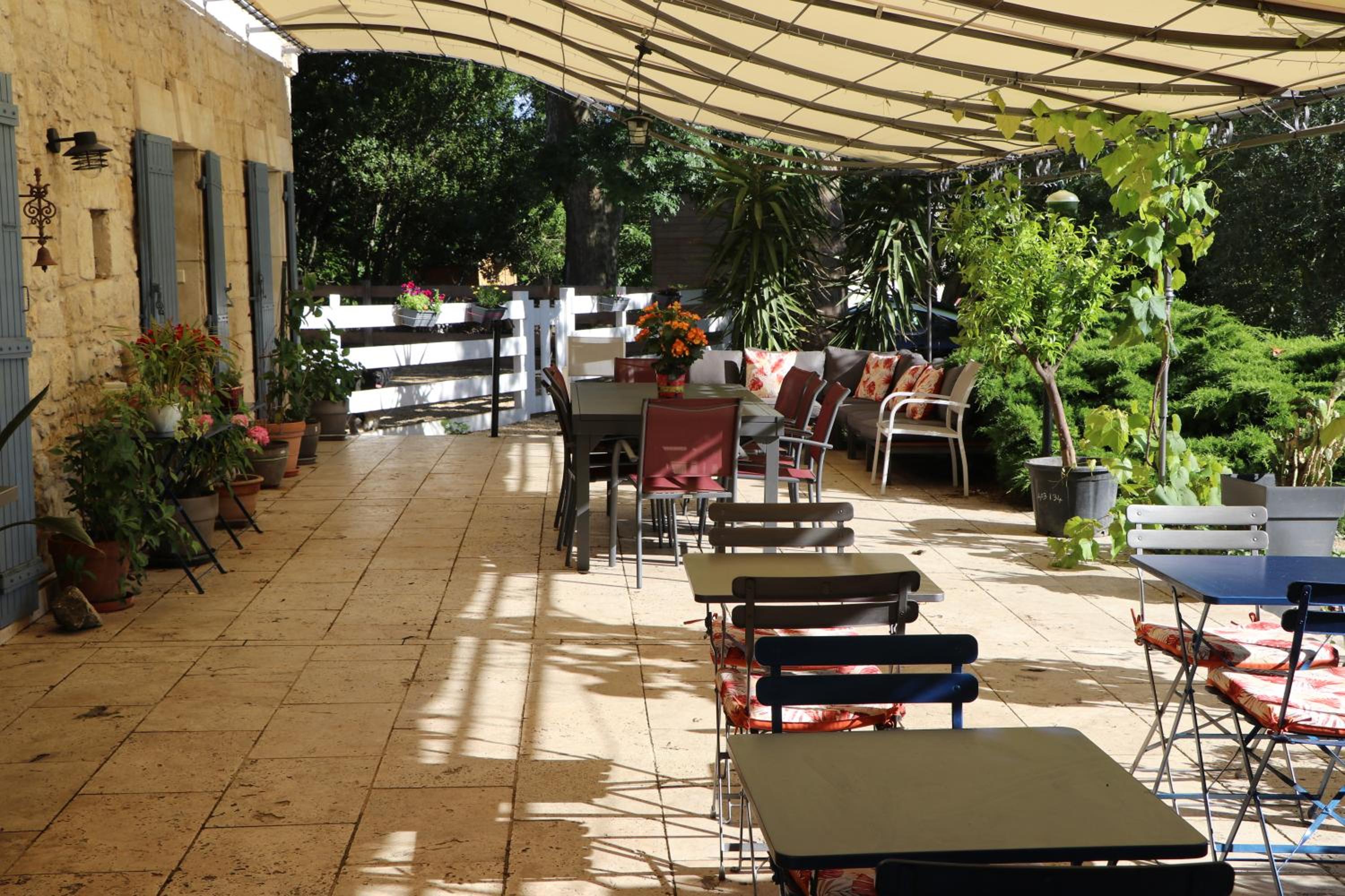 Le Mas des Cerisiers JACUZZI et SAUNA inclus pour tous les logements