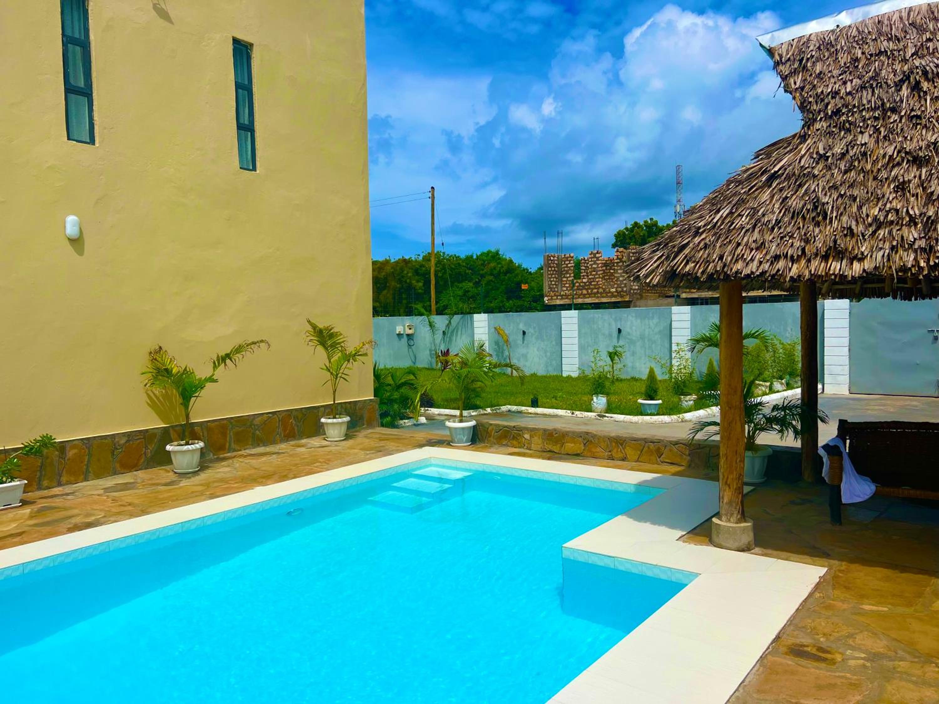 Shany’s Villa 3bdrm with private swimming pool view 4