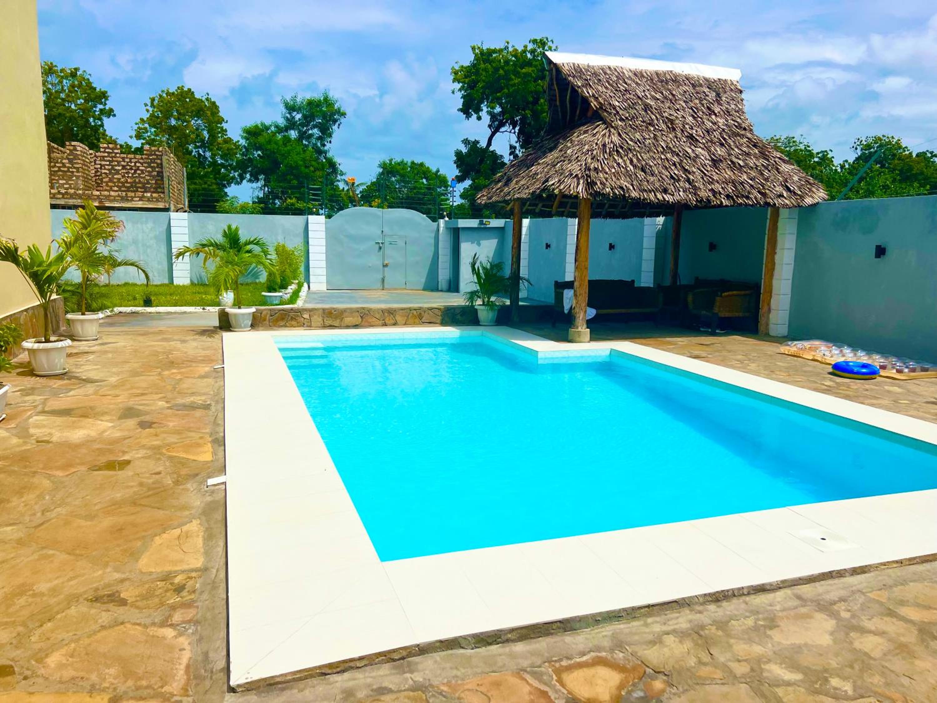 Shany’s Villa 3bdrm with private swimming pool view 5