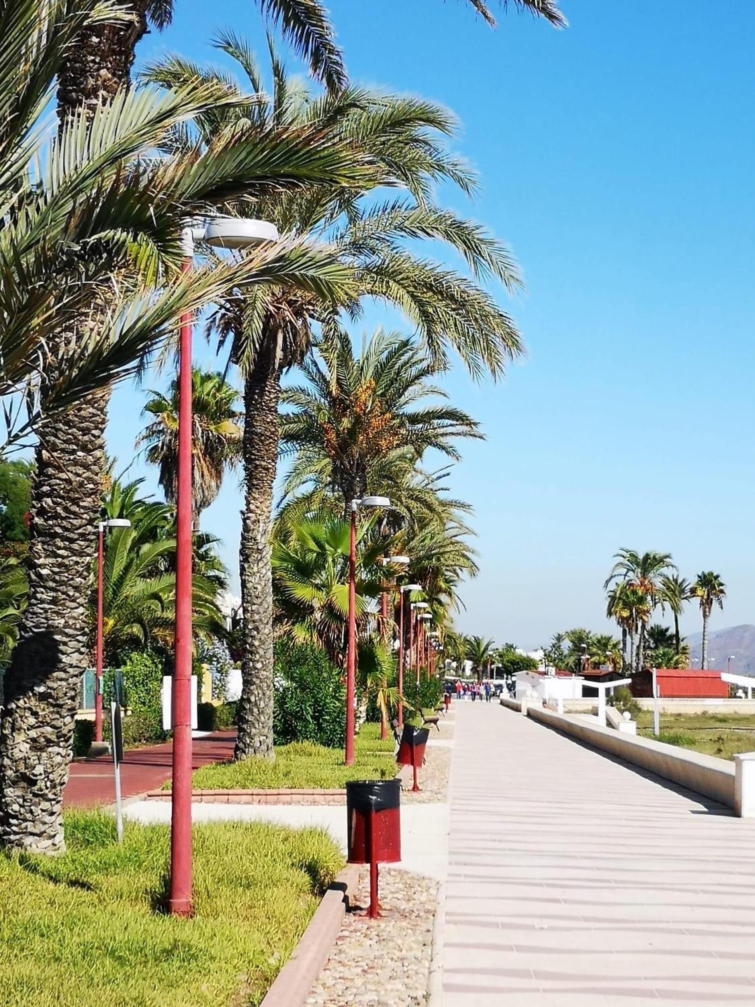 Dos Hermanas Vera Coast