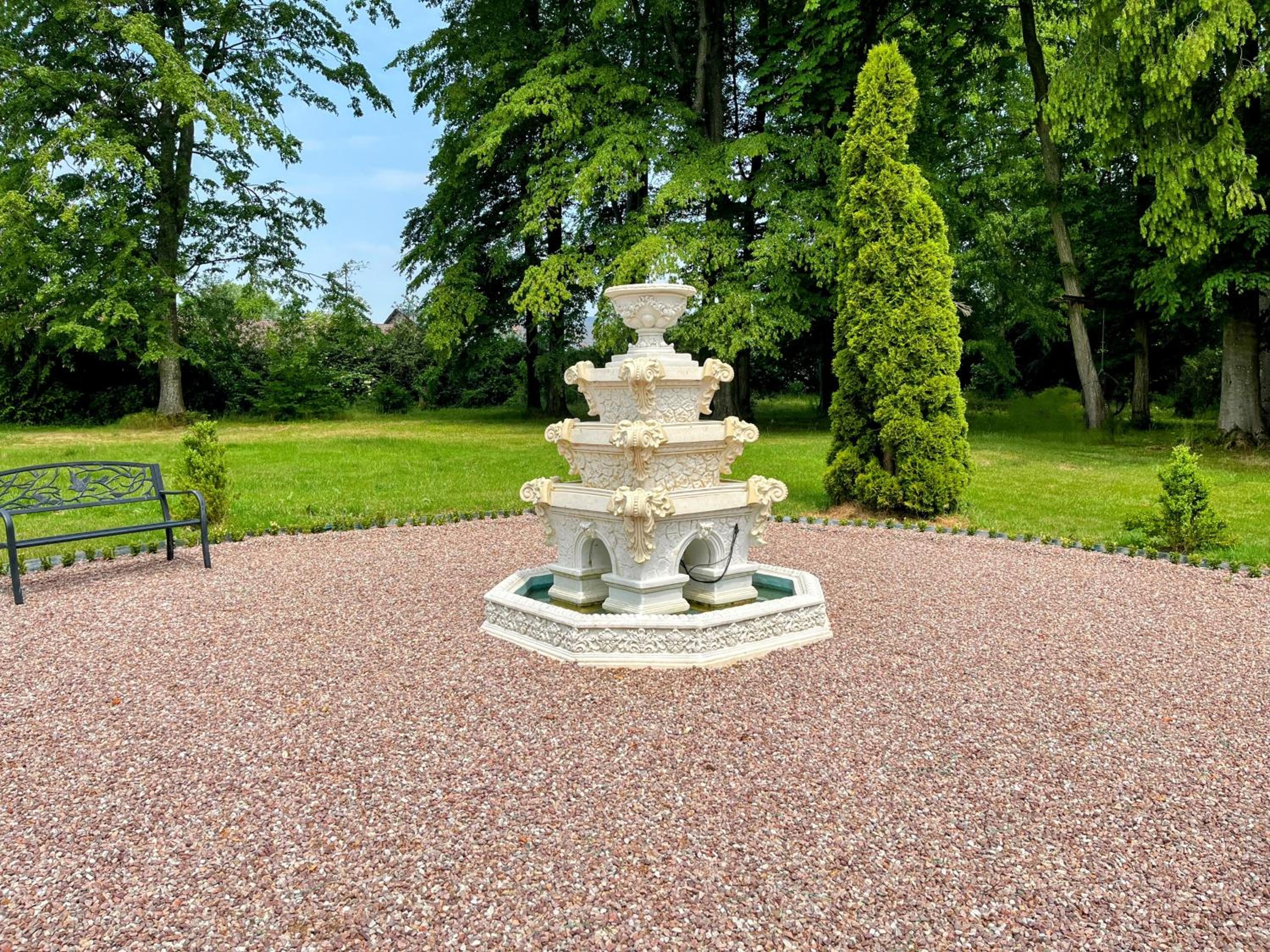 Château de Moliens view 3