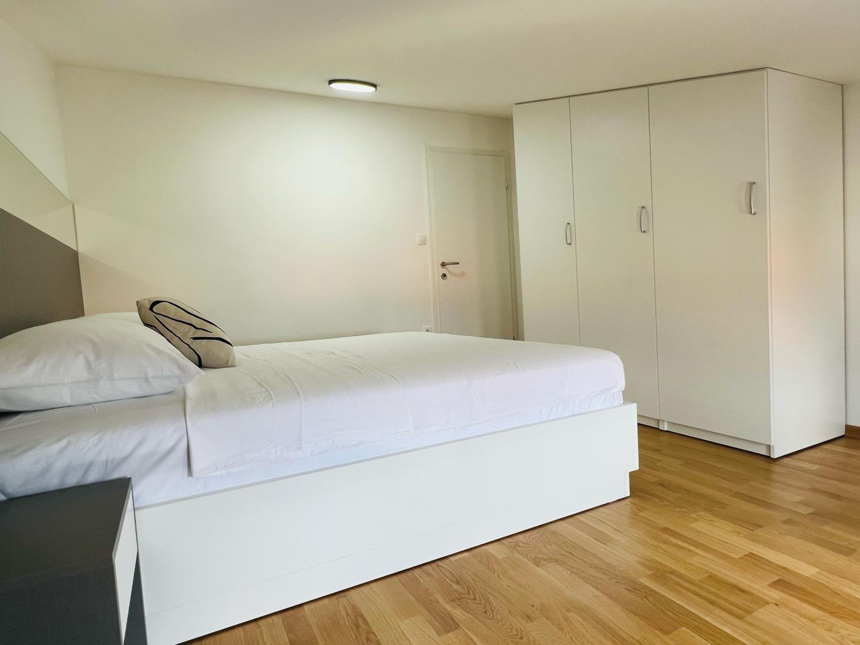 Apartmani AViS