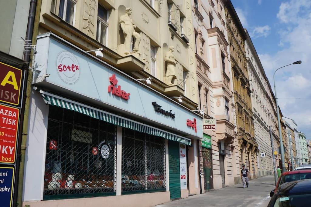 Fun + Easy in the Center of Prague!