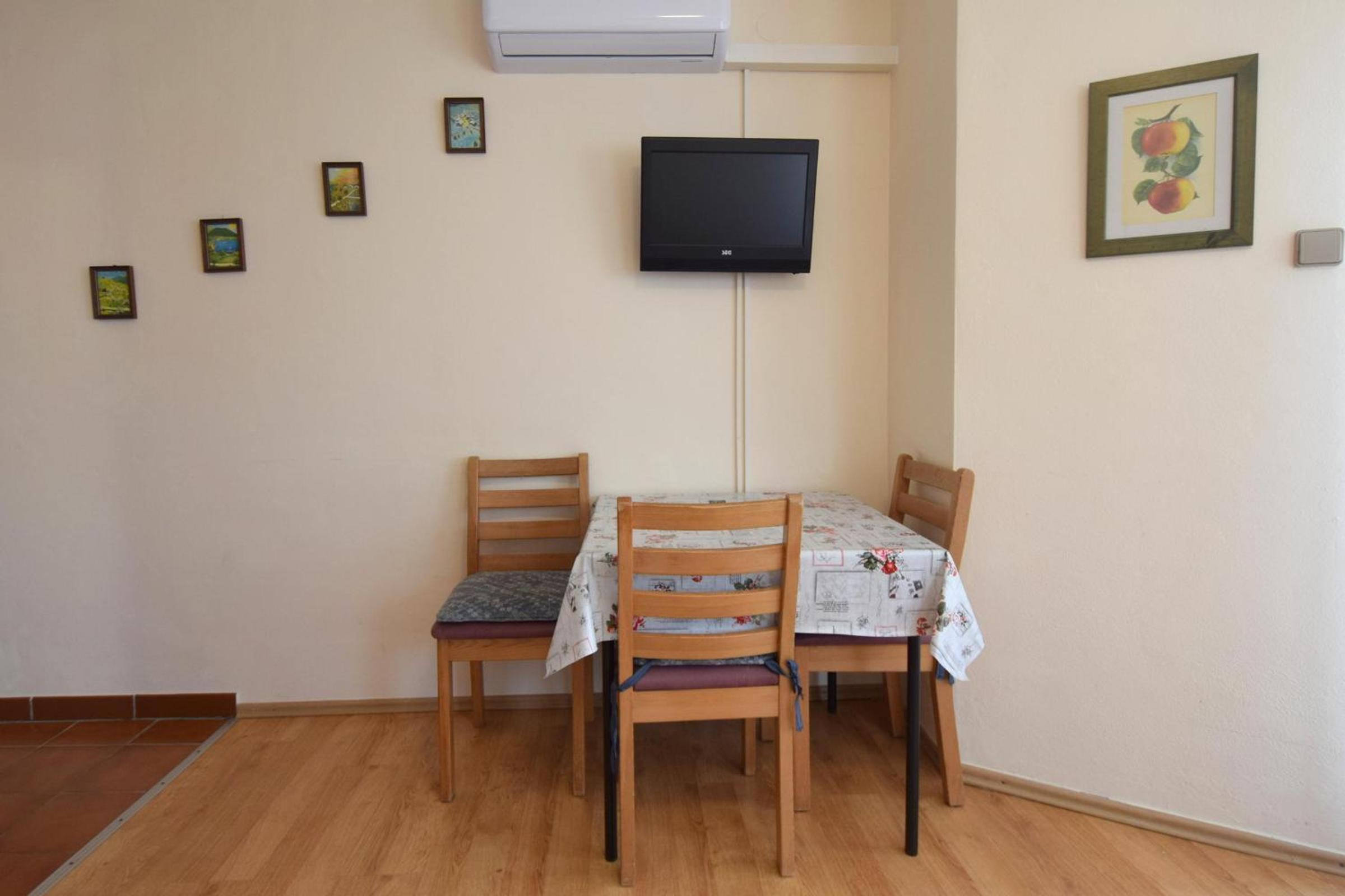 Apartments Frane view 5
