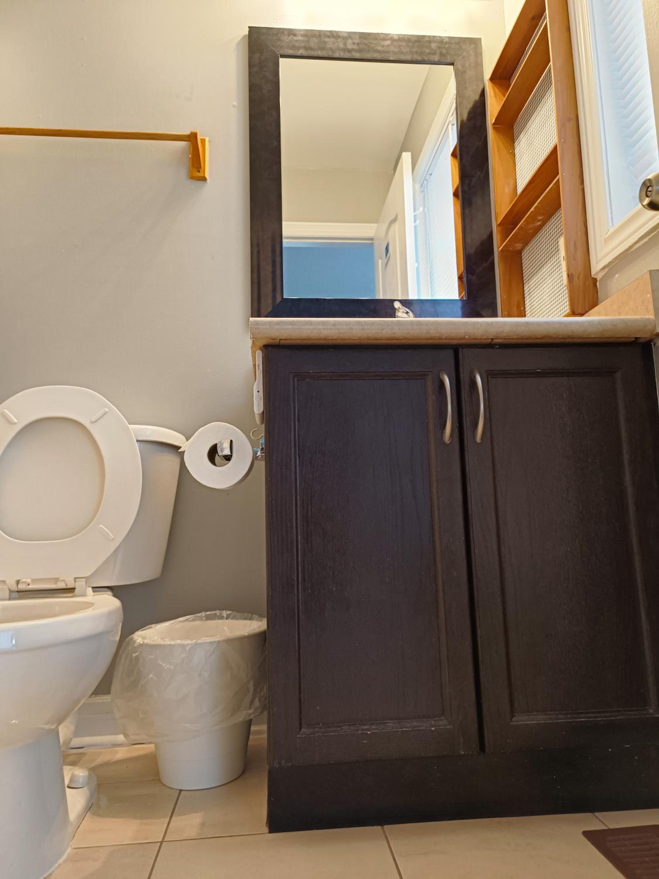 Affordable Room with FREE Parking in Newmarket ON