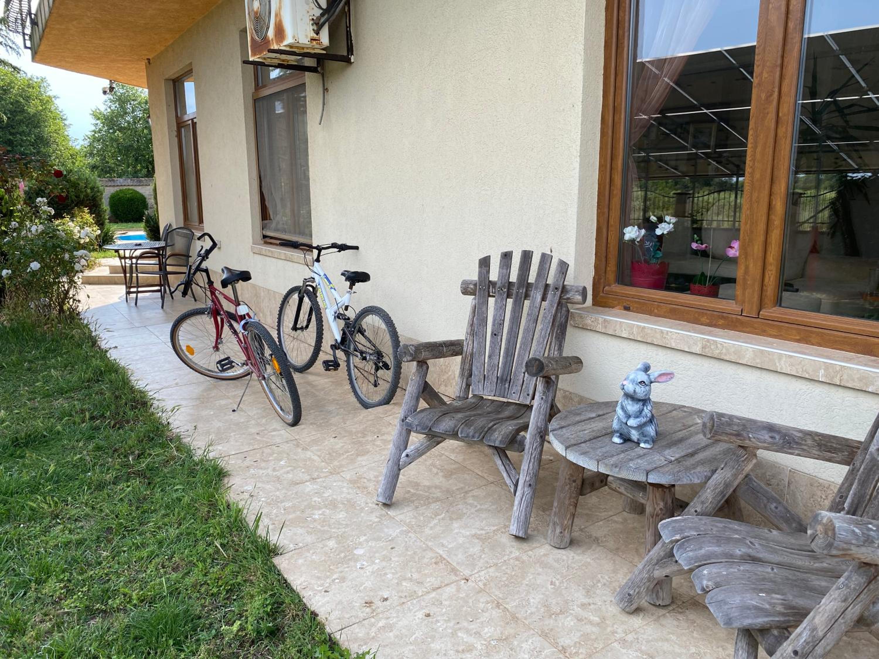 Guest House Golden Flake 4km from Bolata beach