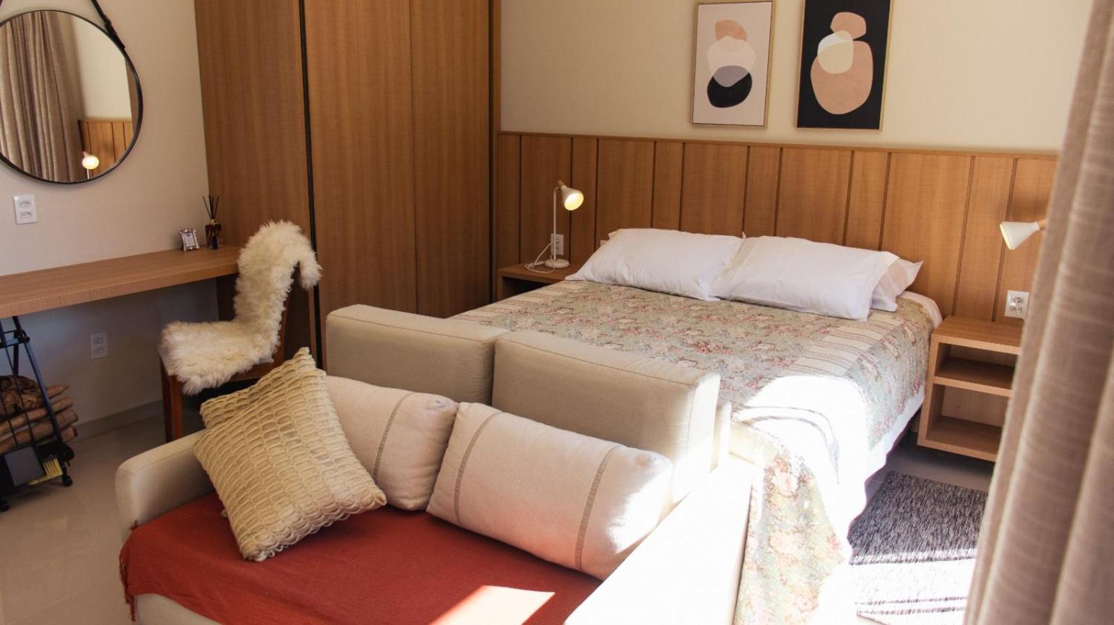 Super TinyHouse ao Lado da Igreja Matriz