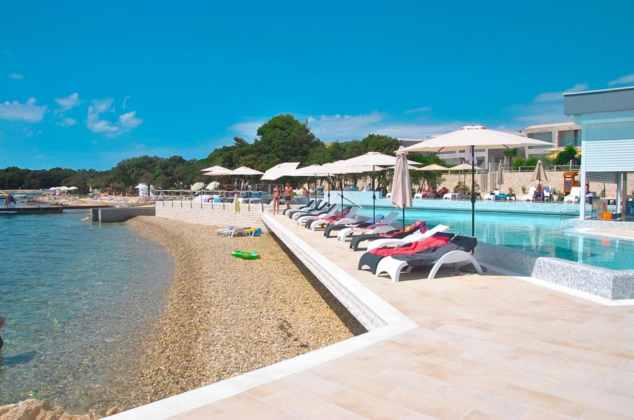 Premium Apartment Petrcane view 5