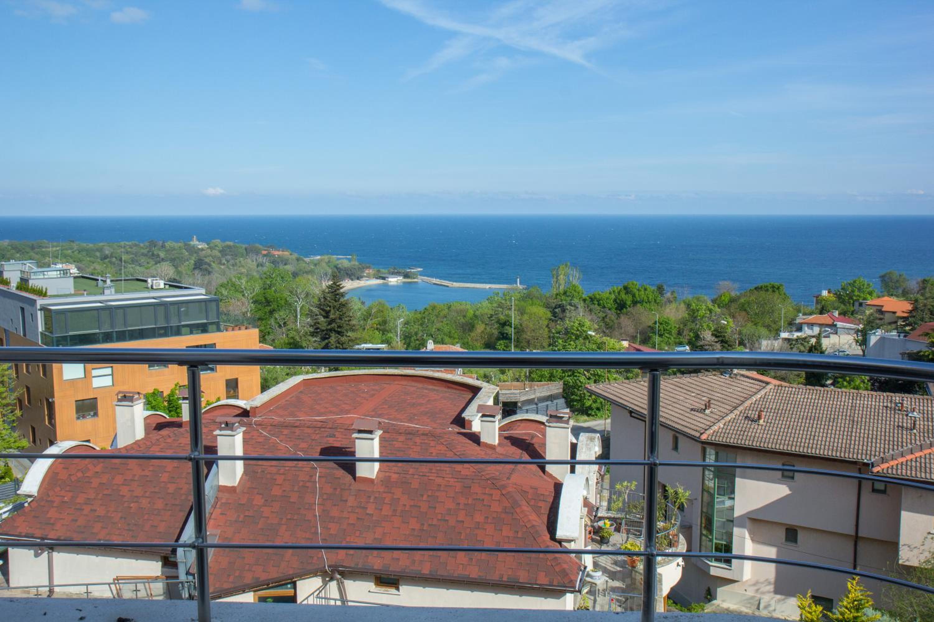 Black sea Narcissus - quiet studio with amazing sea view
