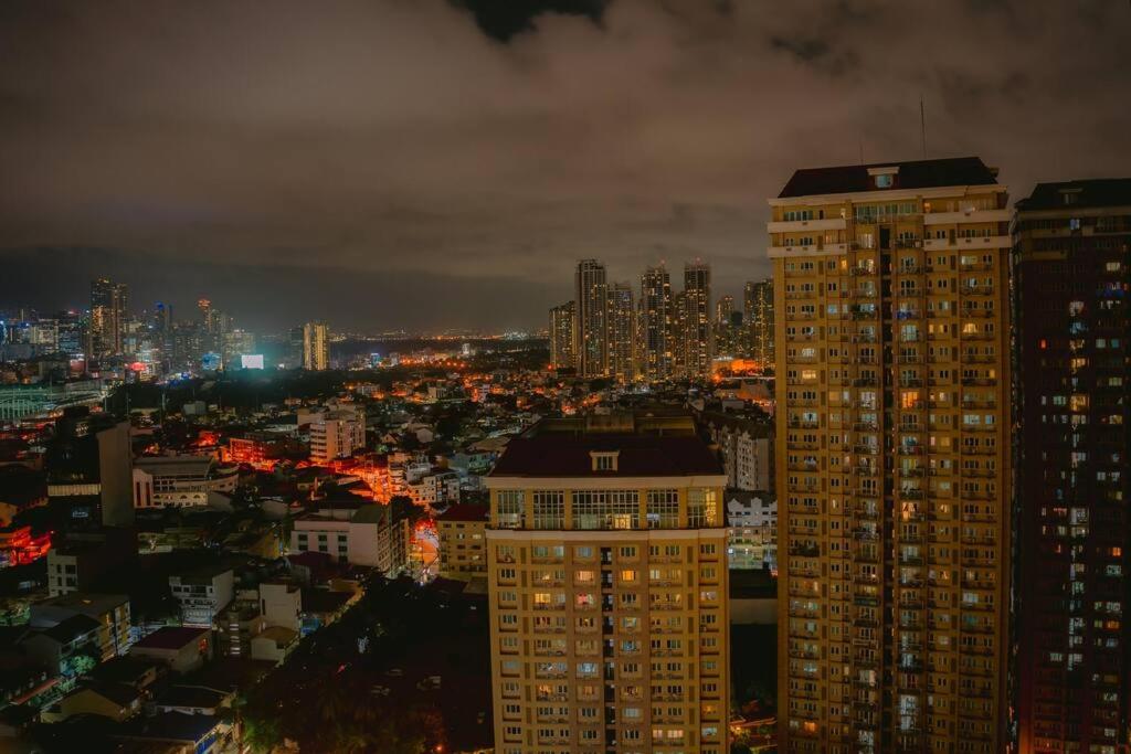mandaluyong 2 br condo for rent view 2