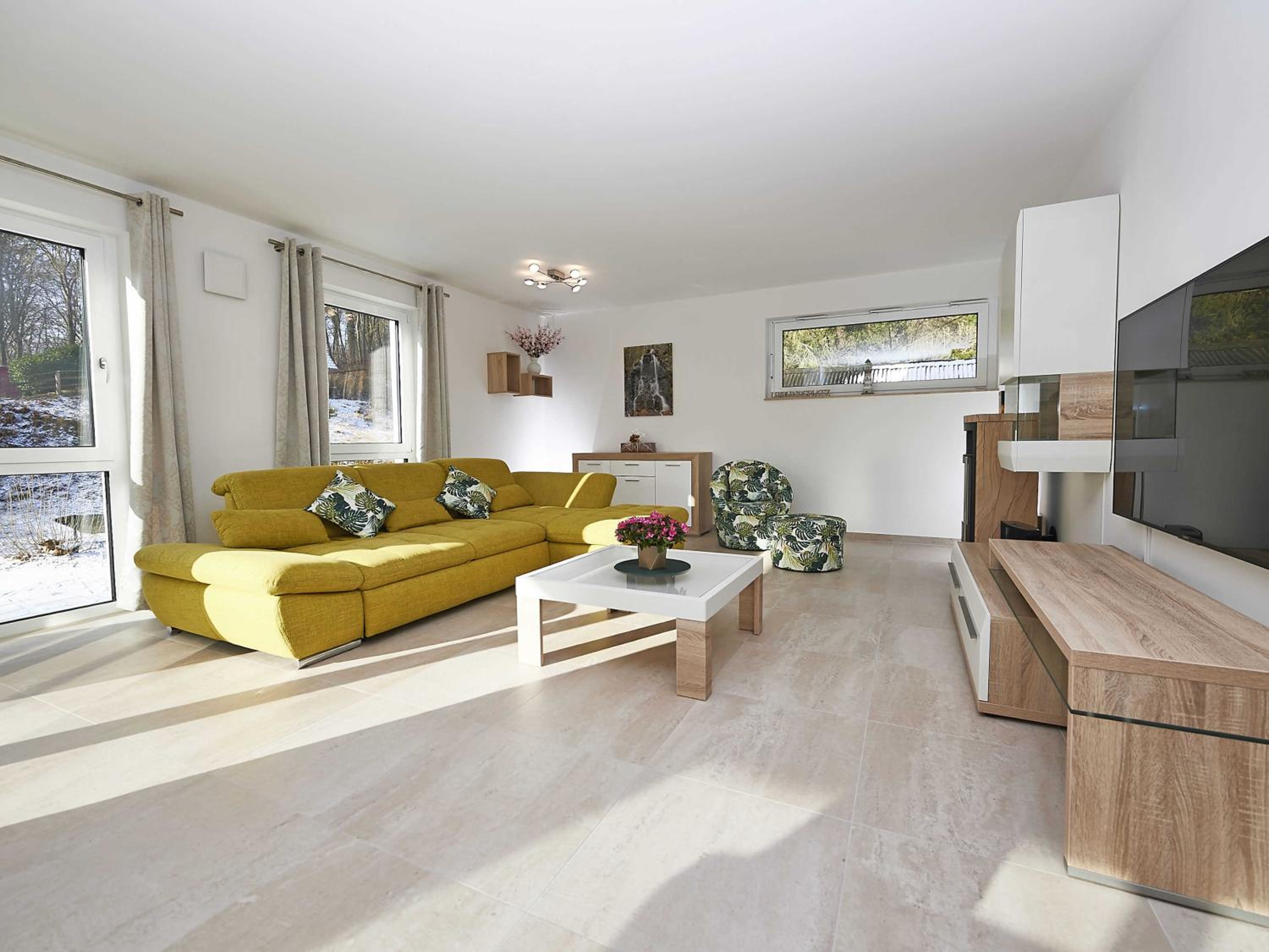 Haus Kap Arkona in Sellin - Fewo 02 mit Kamin und Terrasse