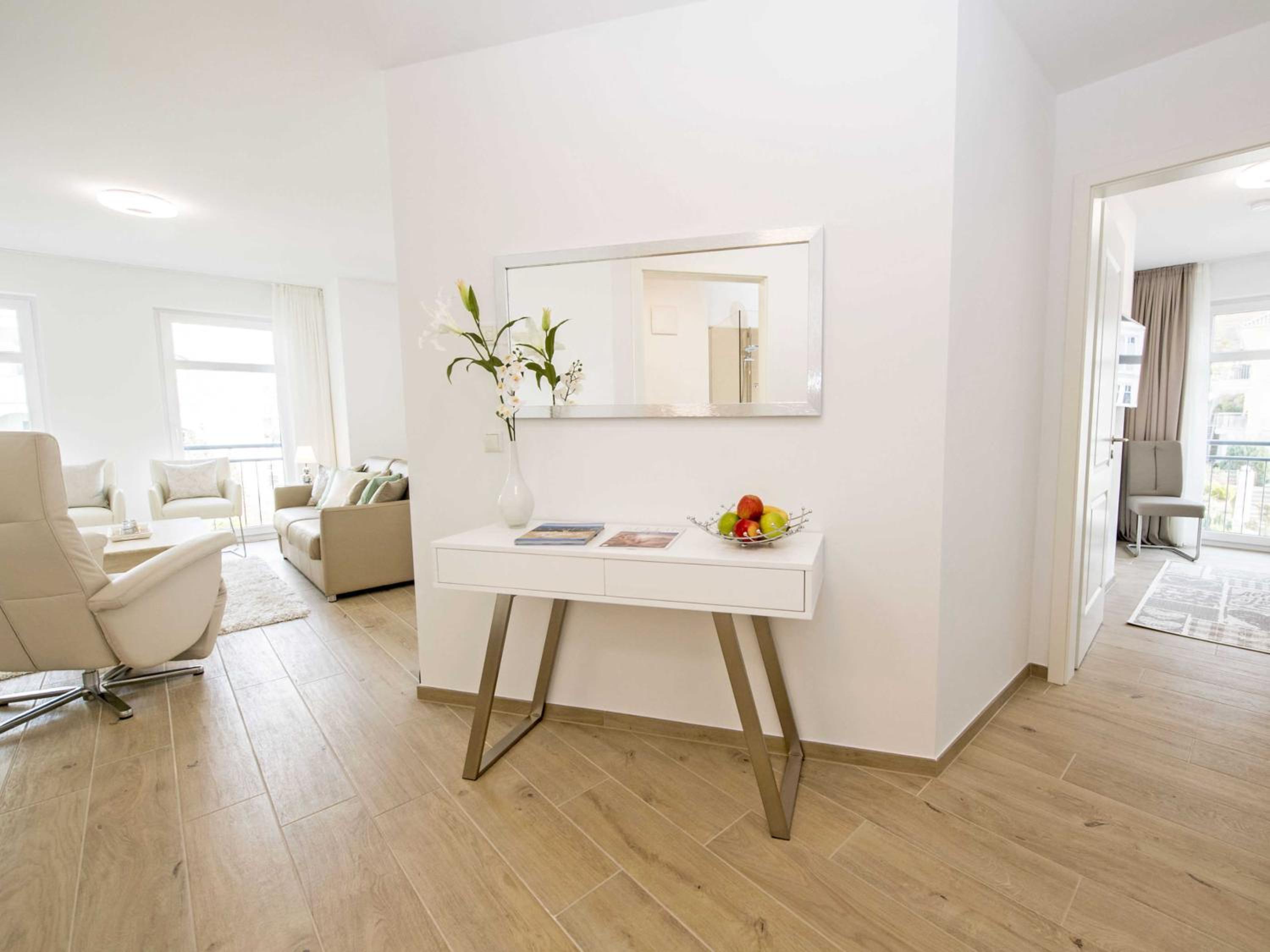 Villa Louisa in Sellin - WG 39 mit Balkon, strandnah